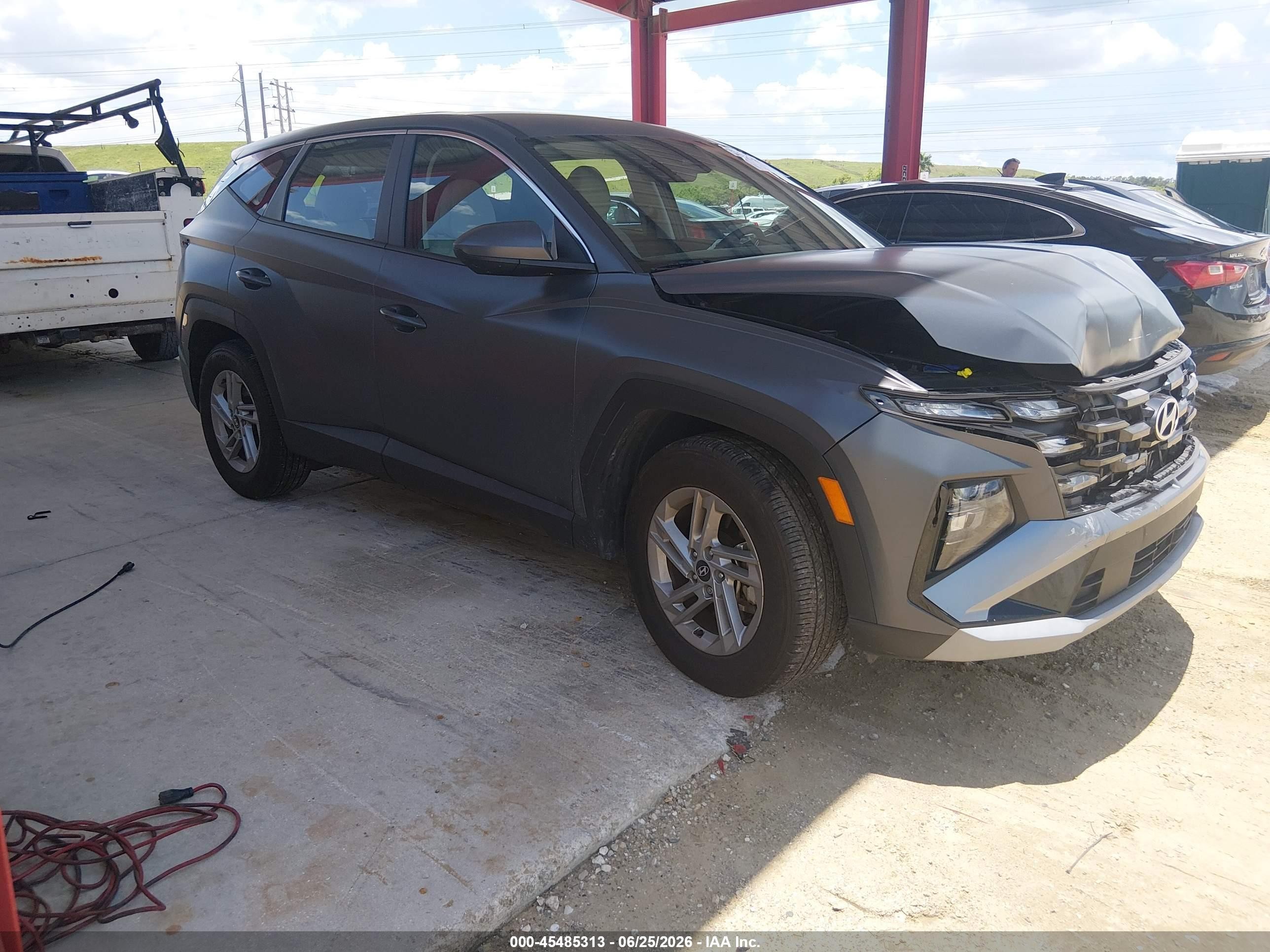 2025 Hyundai Tucson SE, VIN 5NMJA3DE0SH466264 — Front end
