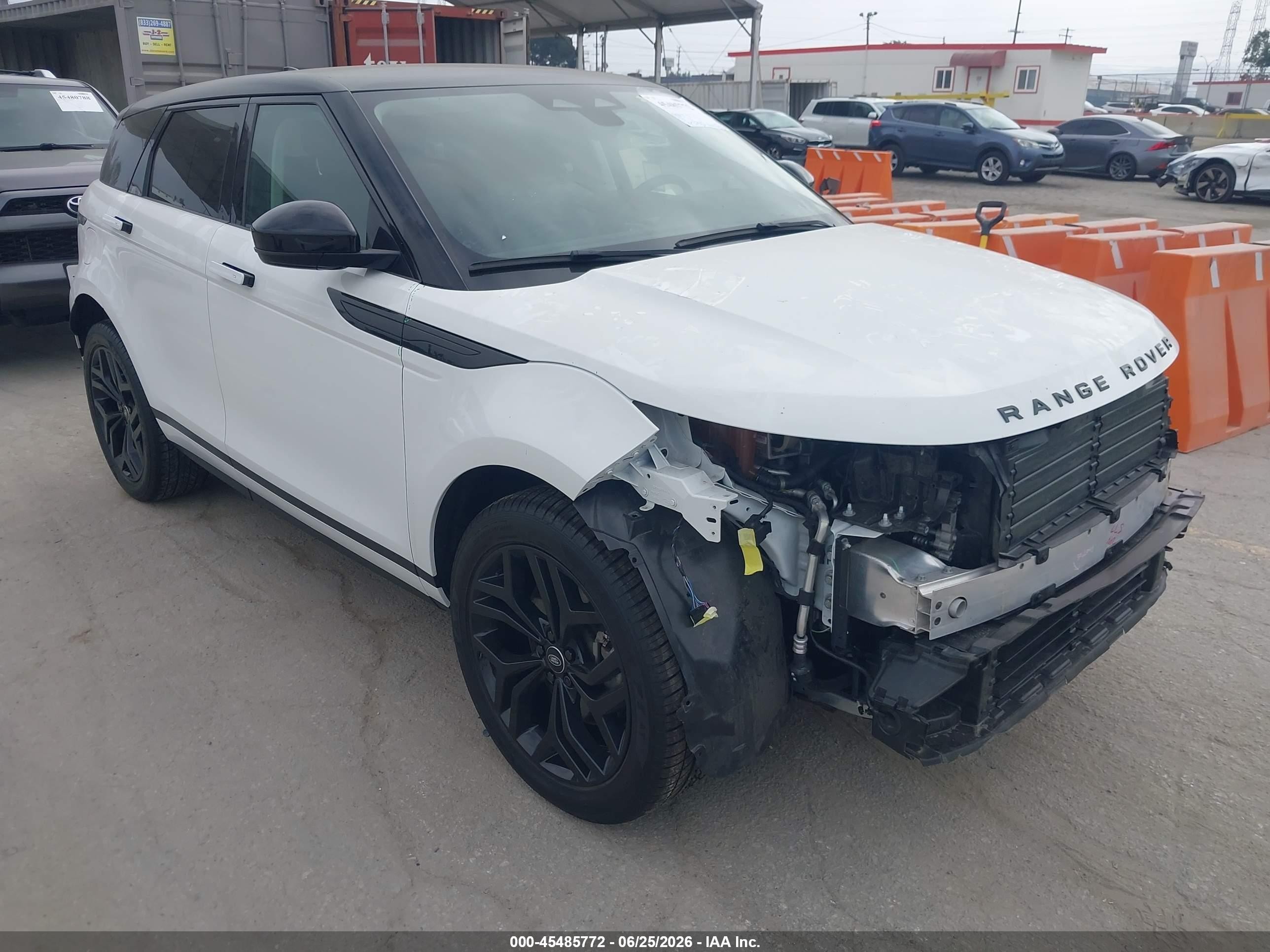 2023 Land Rover Range Rover Evoque S, VIN SALZJ2FX2PH206364 — Перед