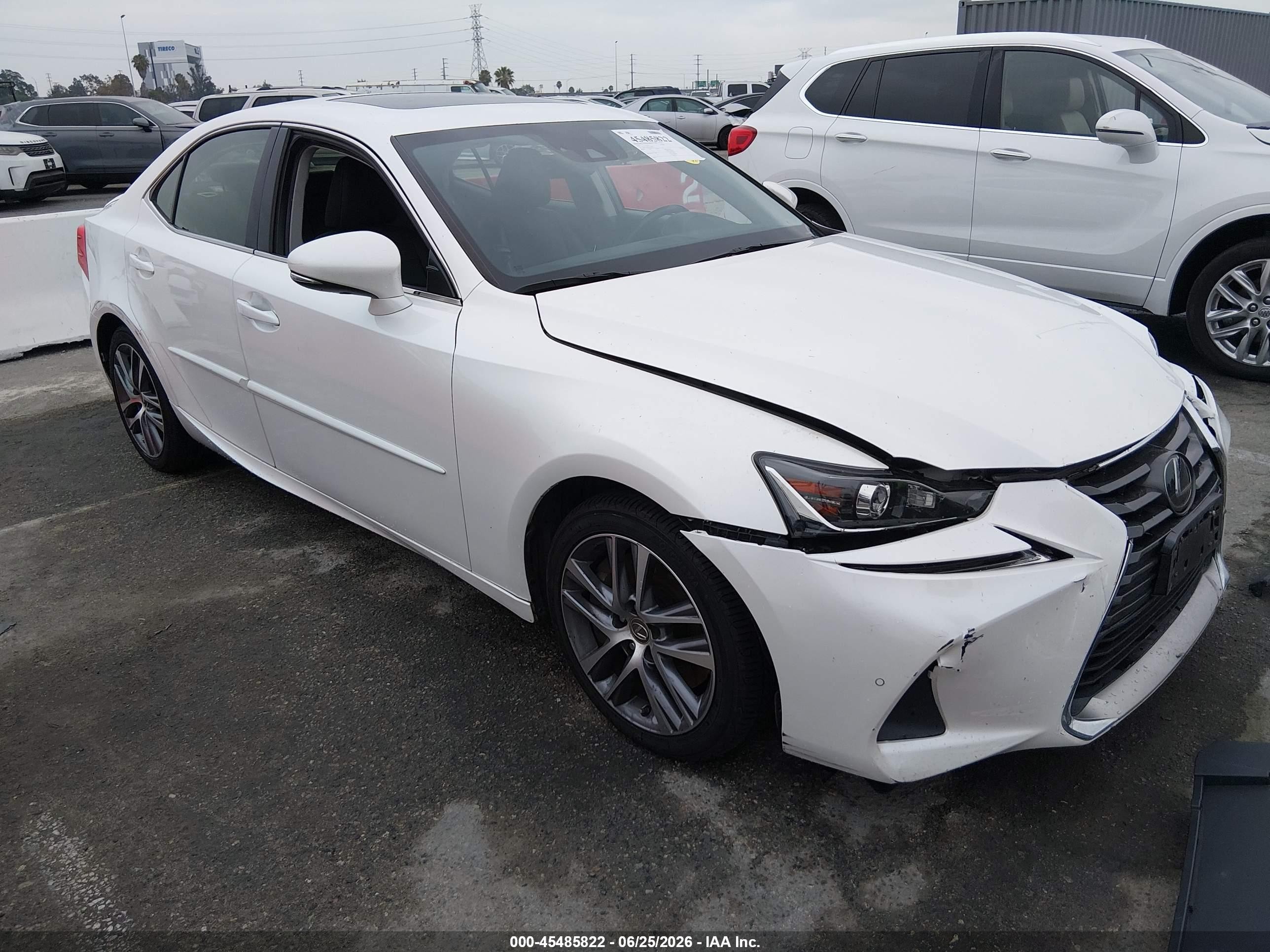 2020 Lexus IS 300, VIN JTHDA1D2XL5108583 — Фото с аукциона 1 of 5