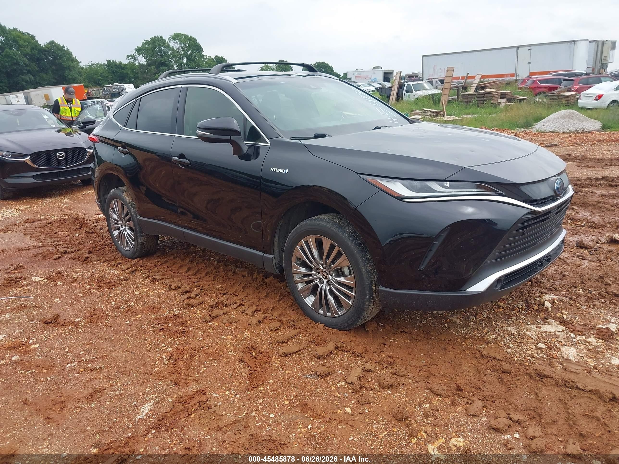 2021 Toyota Venza LE, VIN JTEAAAAH7MJ021306 — Hail
