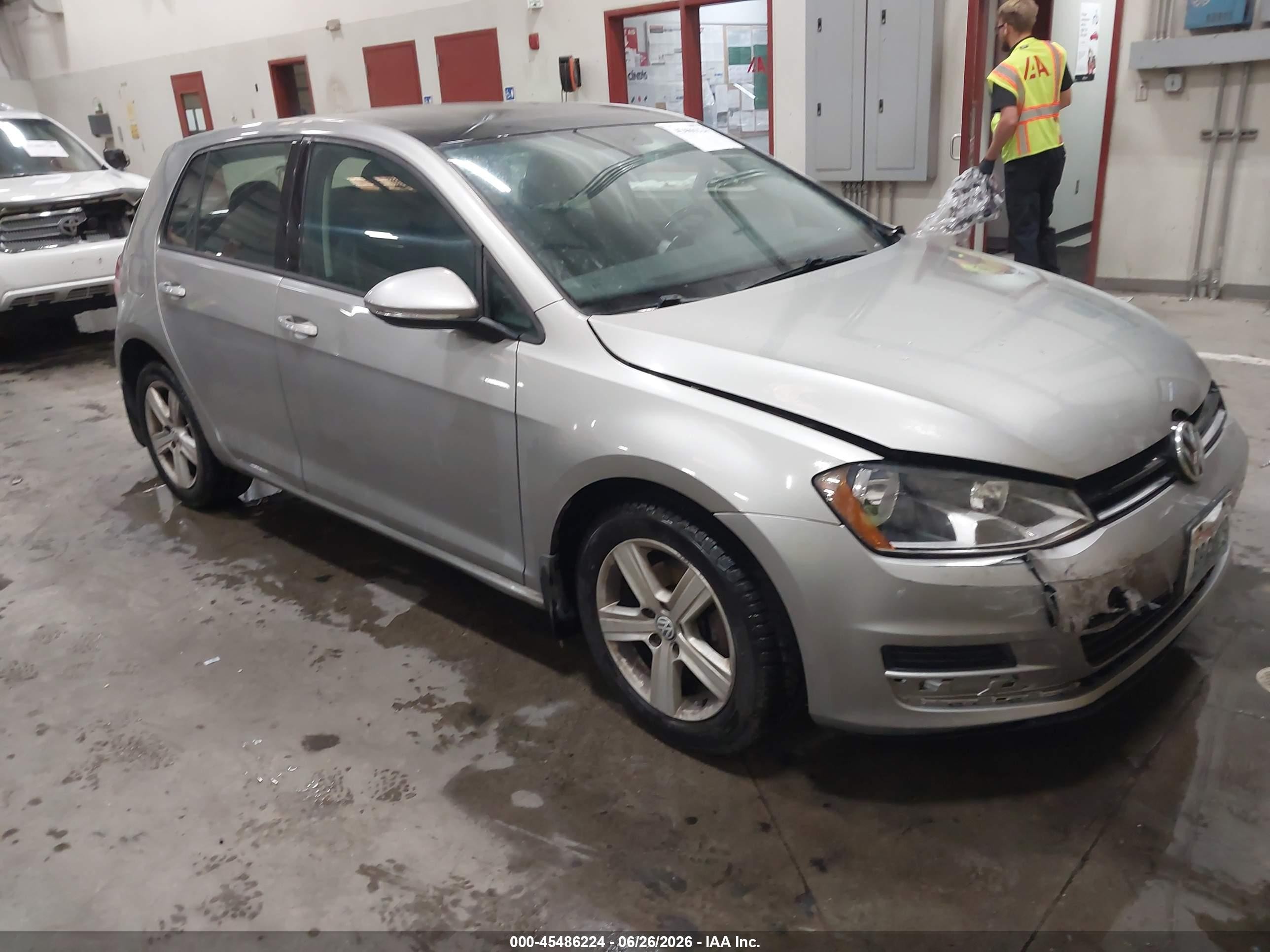 2017 Volkswagen Golf S, VIN 3VW217AU0HM060835 — Front end