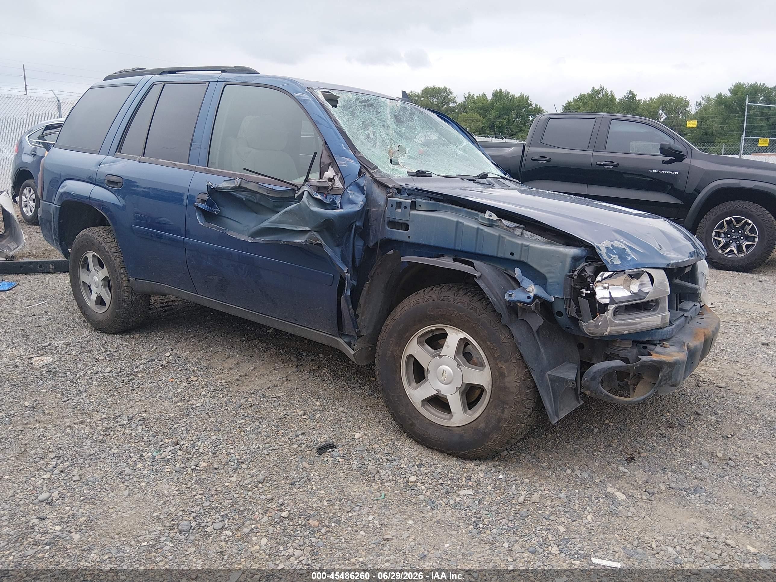 2006 Chevrolet TrailBlazer LS, VIN 1GNDT13S162193436 — Rollover