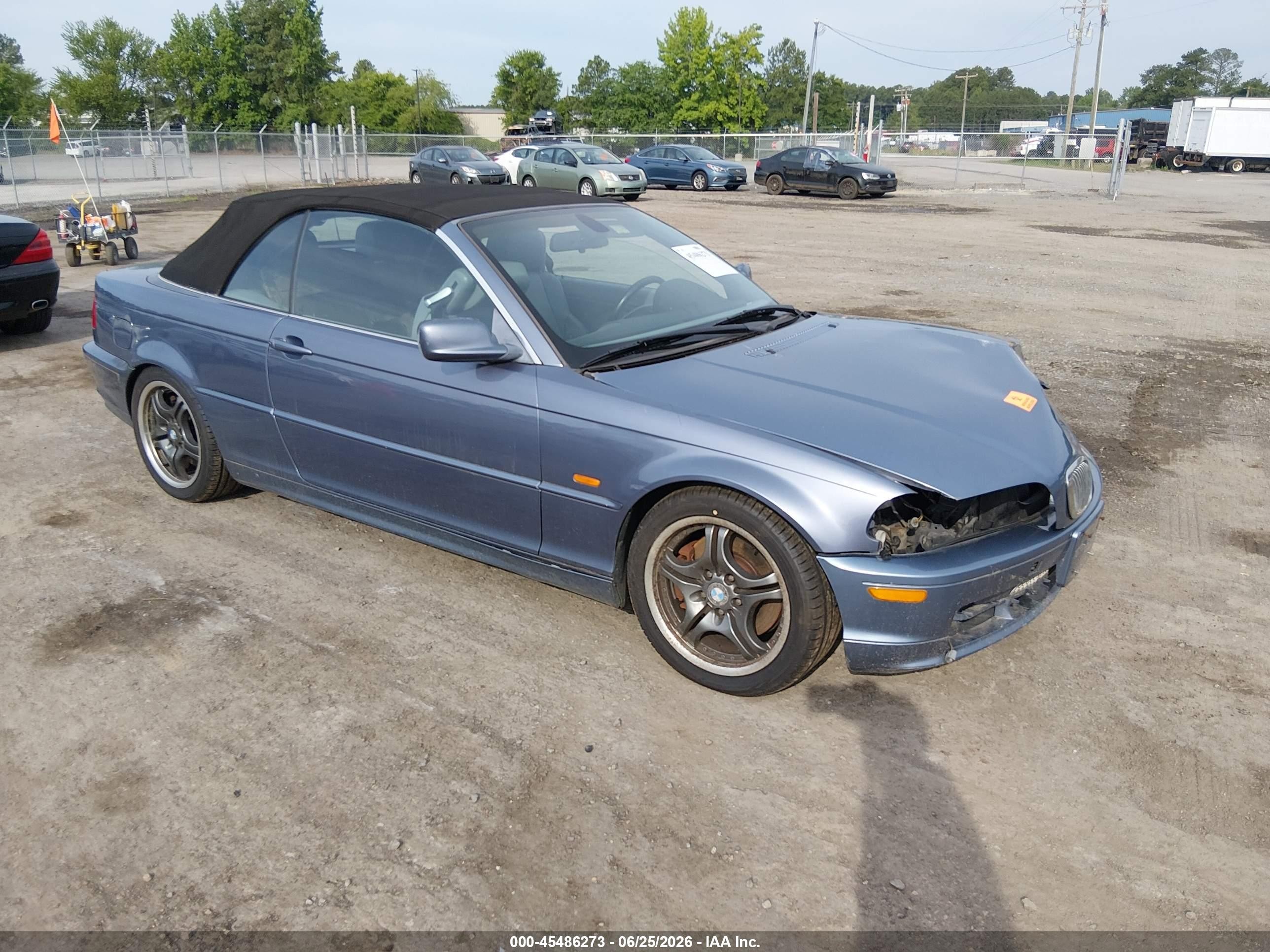 2001 BMW 3 Series 330Ci, VIN WBABS53491JU83818 — Front end
