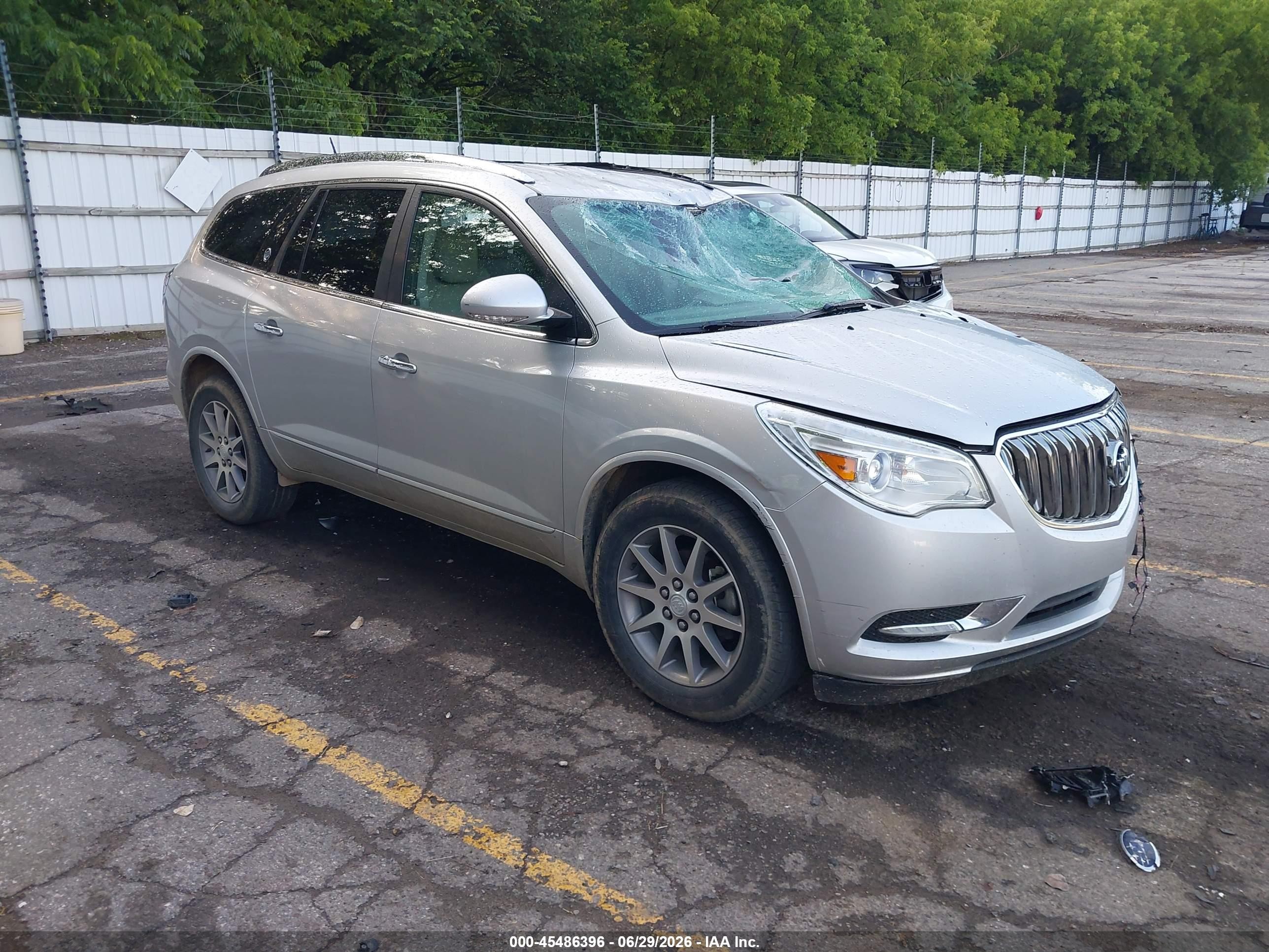2017 Buick Enclave Leather, VIN 5GAKRBKD1HJ182583 — Front end