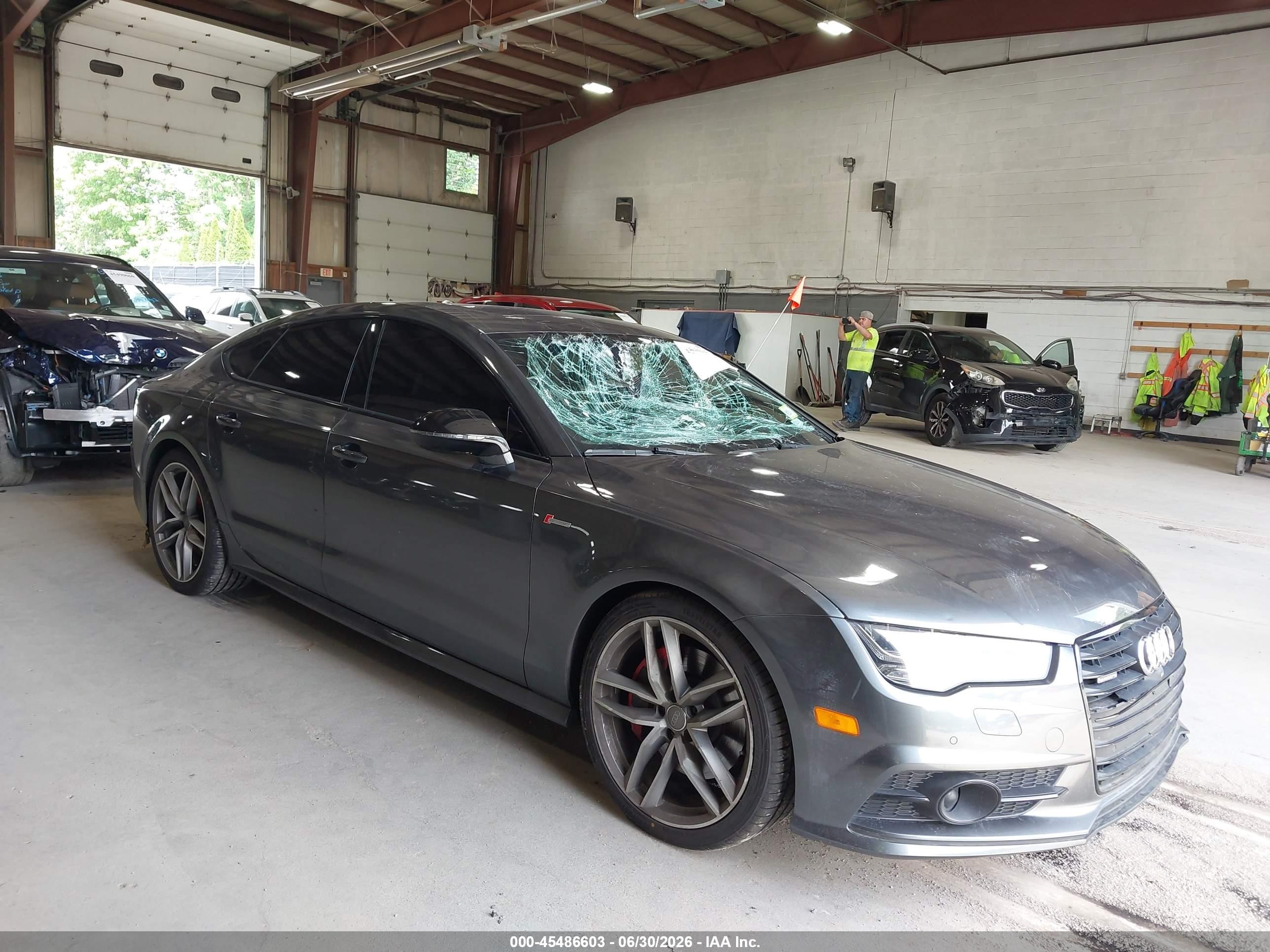 2017 Audi A7 Competition Prestige, VIN WAUW3AFC1HN048921 — Front end