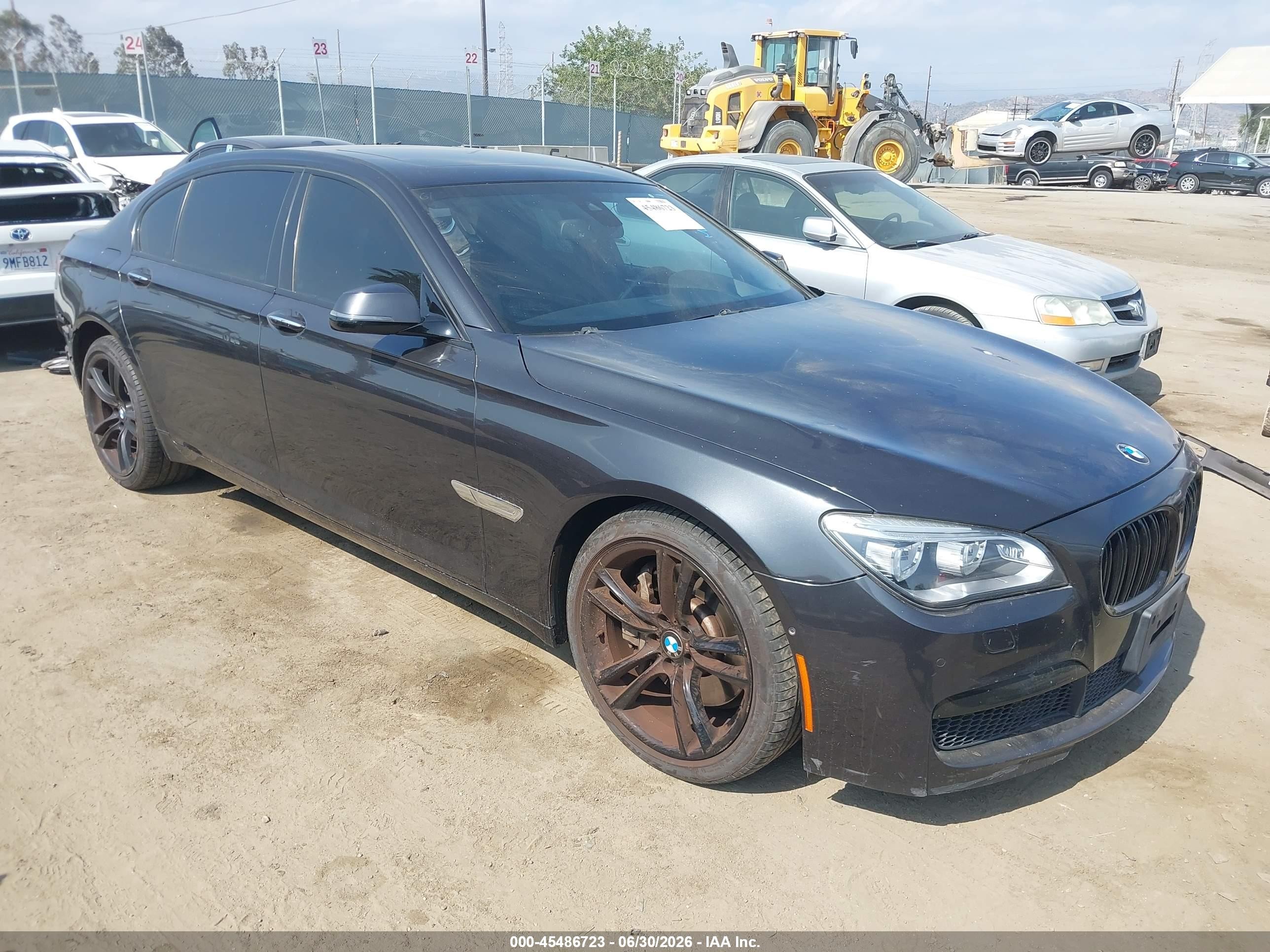 2013 BMW 7 Series 750Li, VIN WBAYE8C5XDD133127 — Rear end