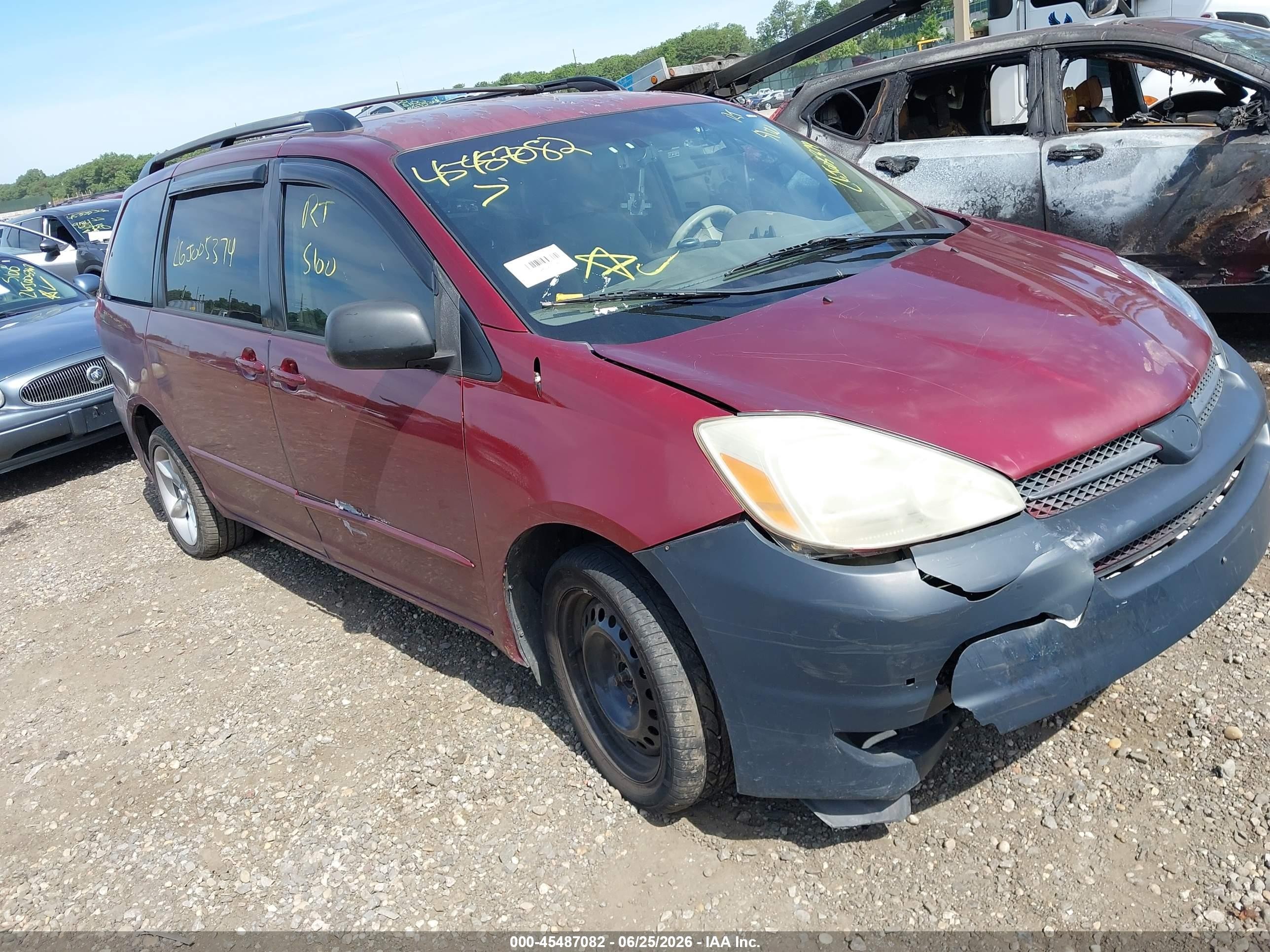 2005 Toyota Sienna LE, VIN 5TDZA23C45S289037 — All over