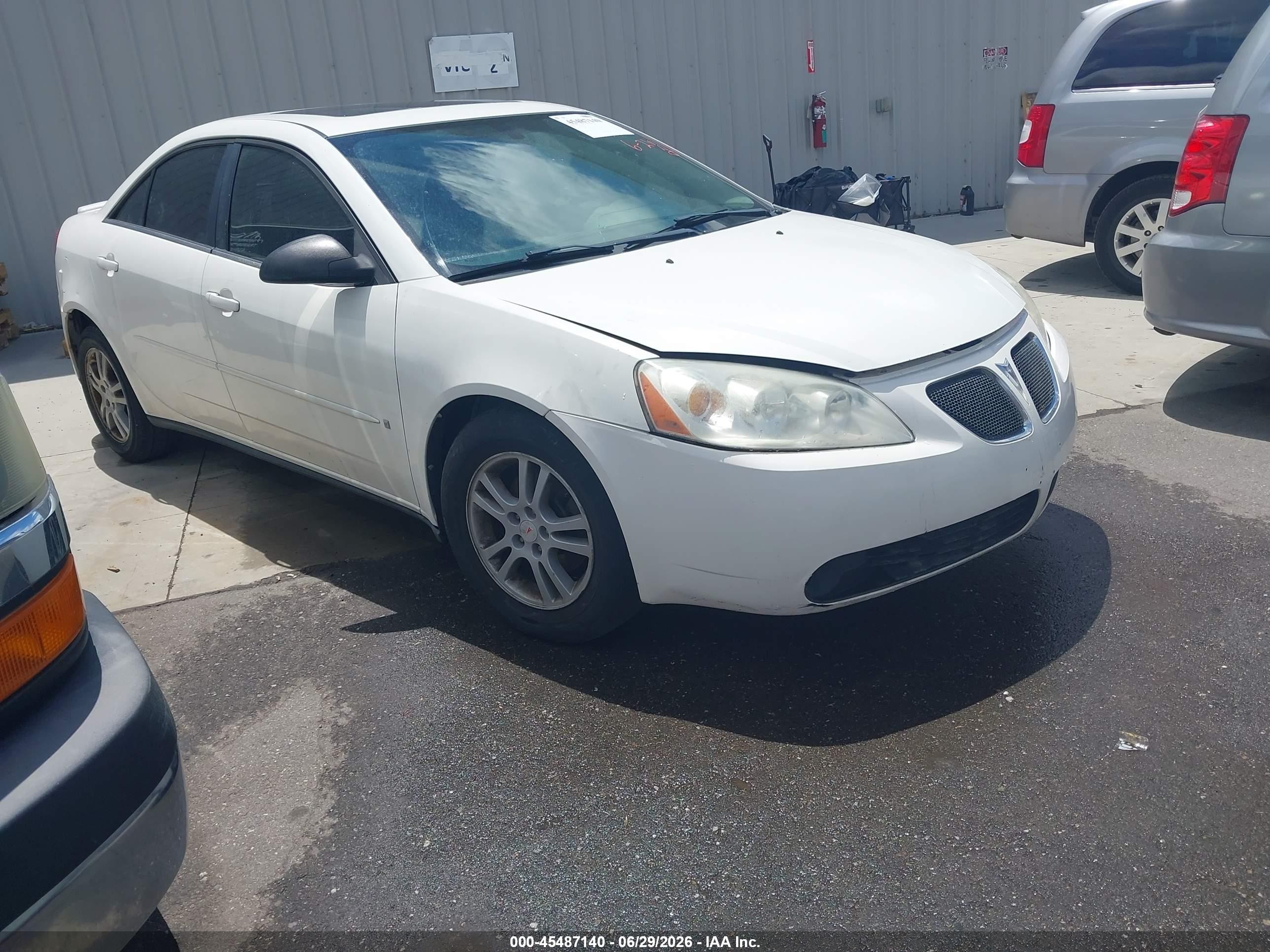 2007 Pontiac G6 GT, VIN 1G2ZH58N874246511 — Normal wear