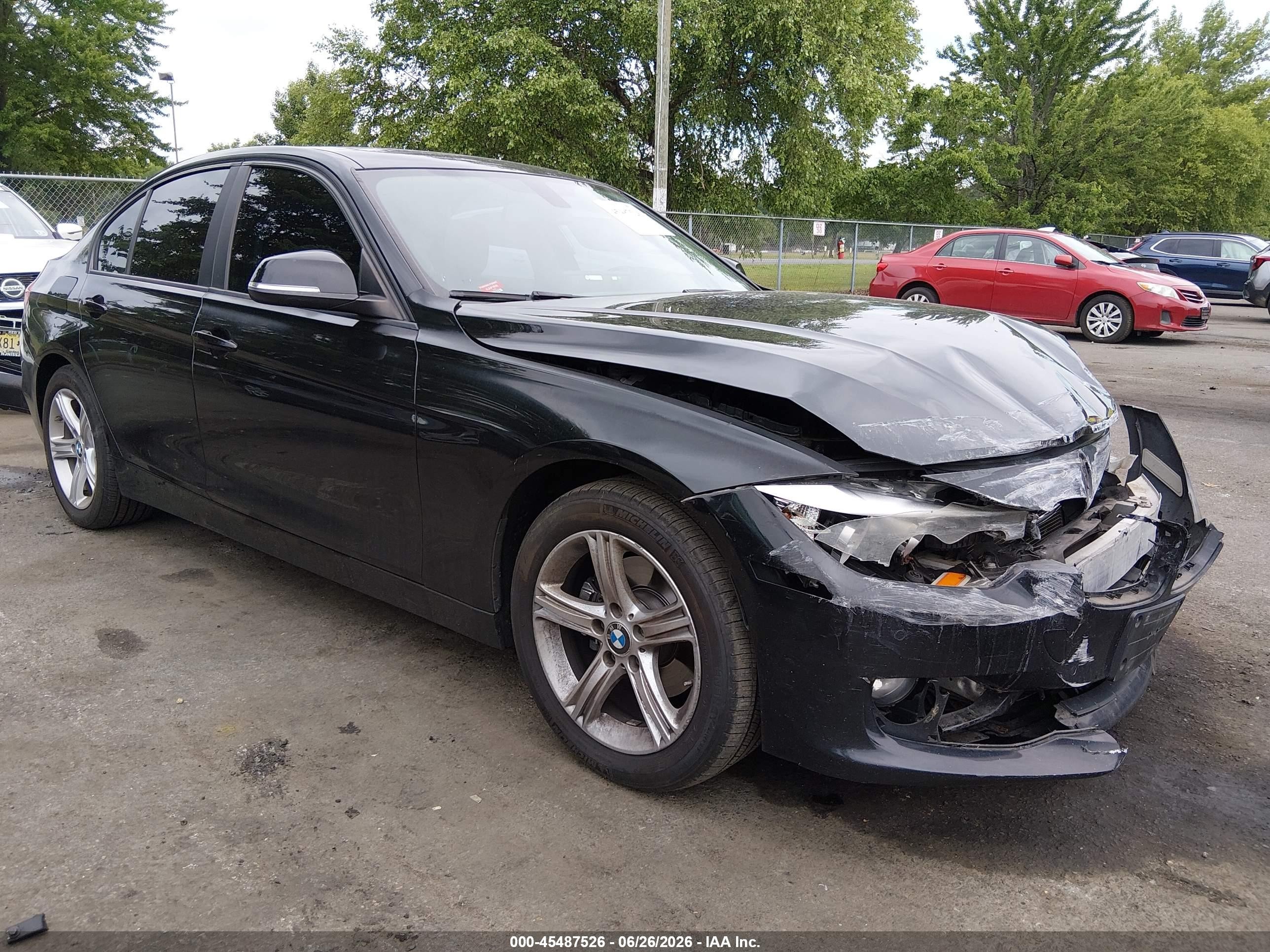 2014 BMW 3 Series 320i xDrive, VIN WBA3C3C50EPV90175 — Front end