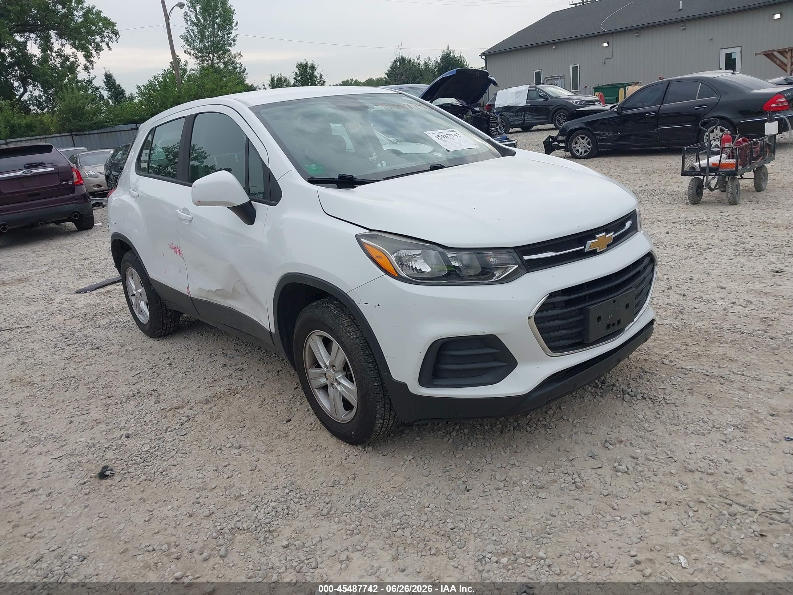 2017 Chevrolet Trax LS, VIN KL7CJNSB7HB257692 — По всему кузову