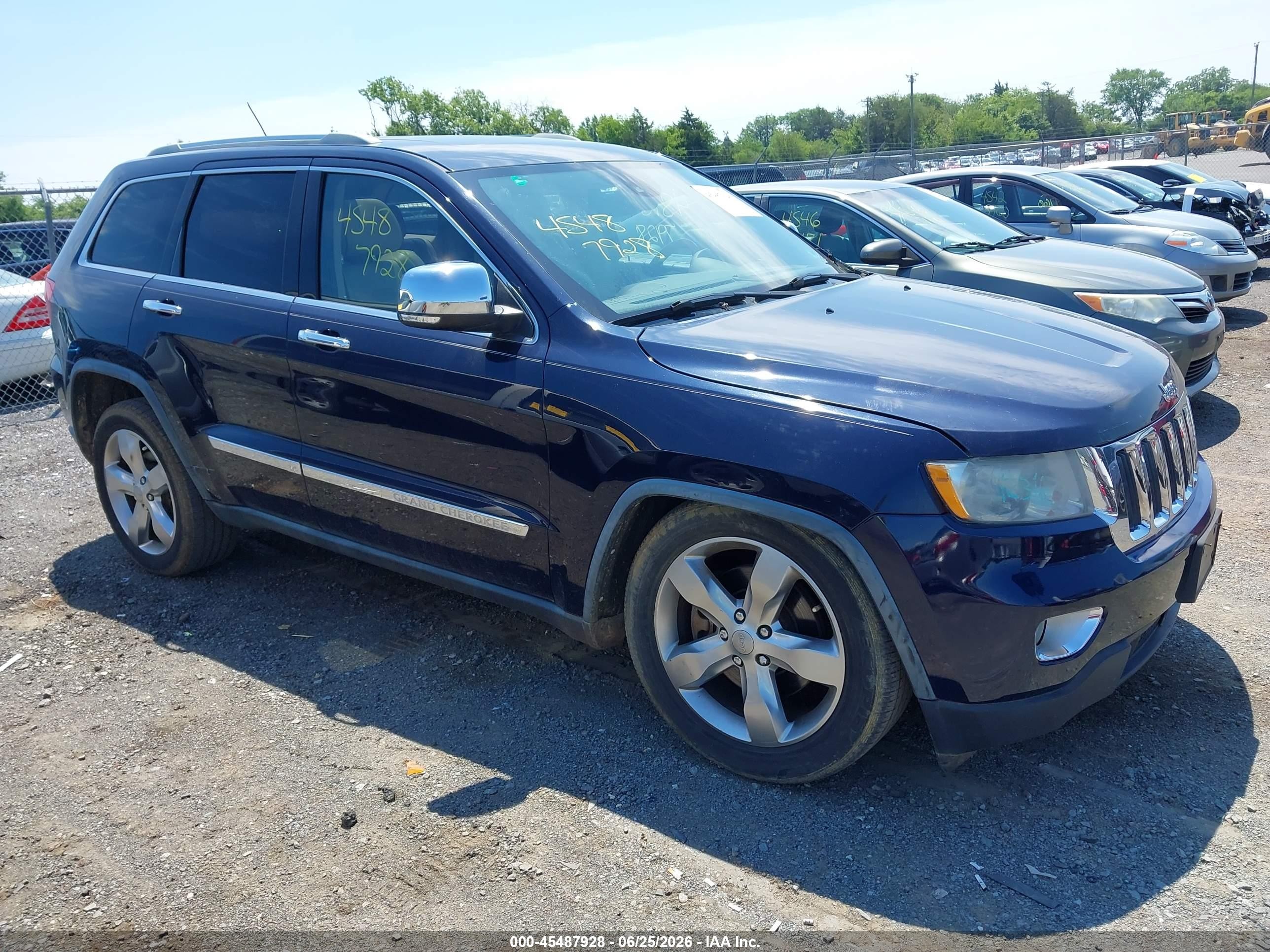 2012 Jeep Grand Cherokee Overland Summit, VIN 1C4RJFCT5CC226941 — Undercarriage