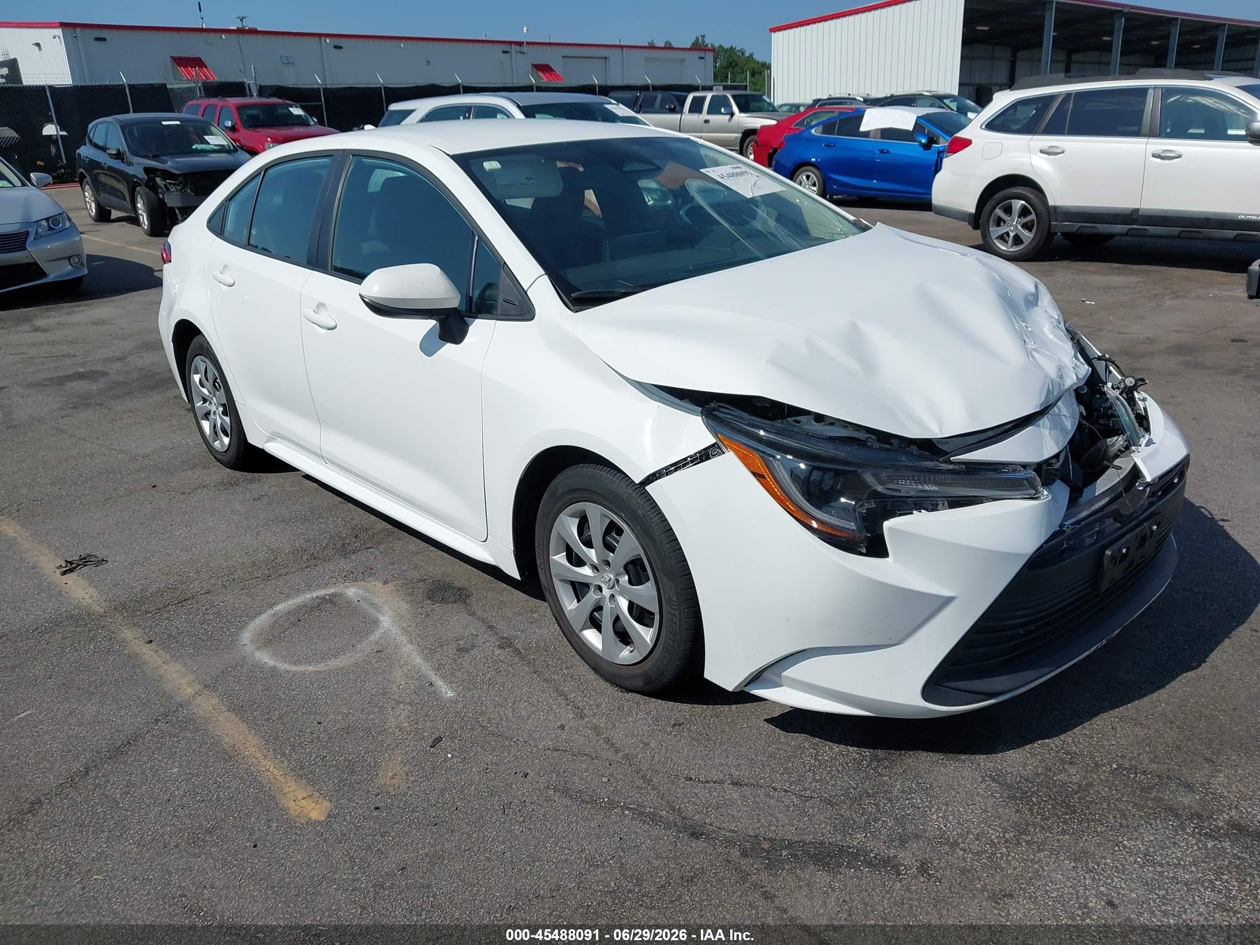 2023 Toyota Corolla LE, VIN 5YFB4MDE8PP033533 — Front end