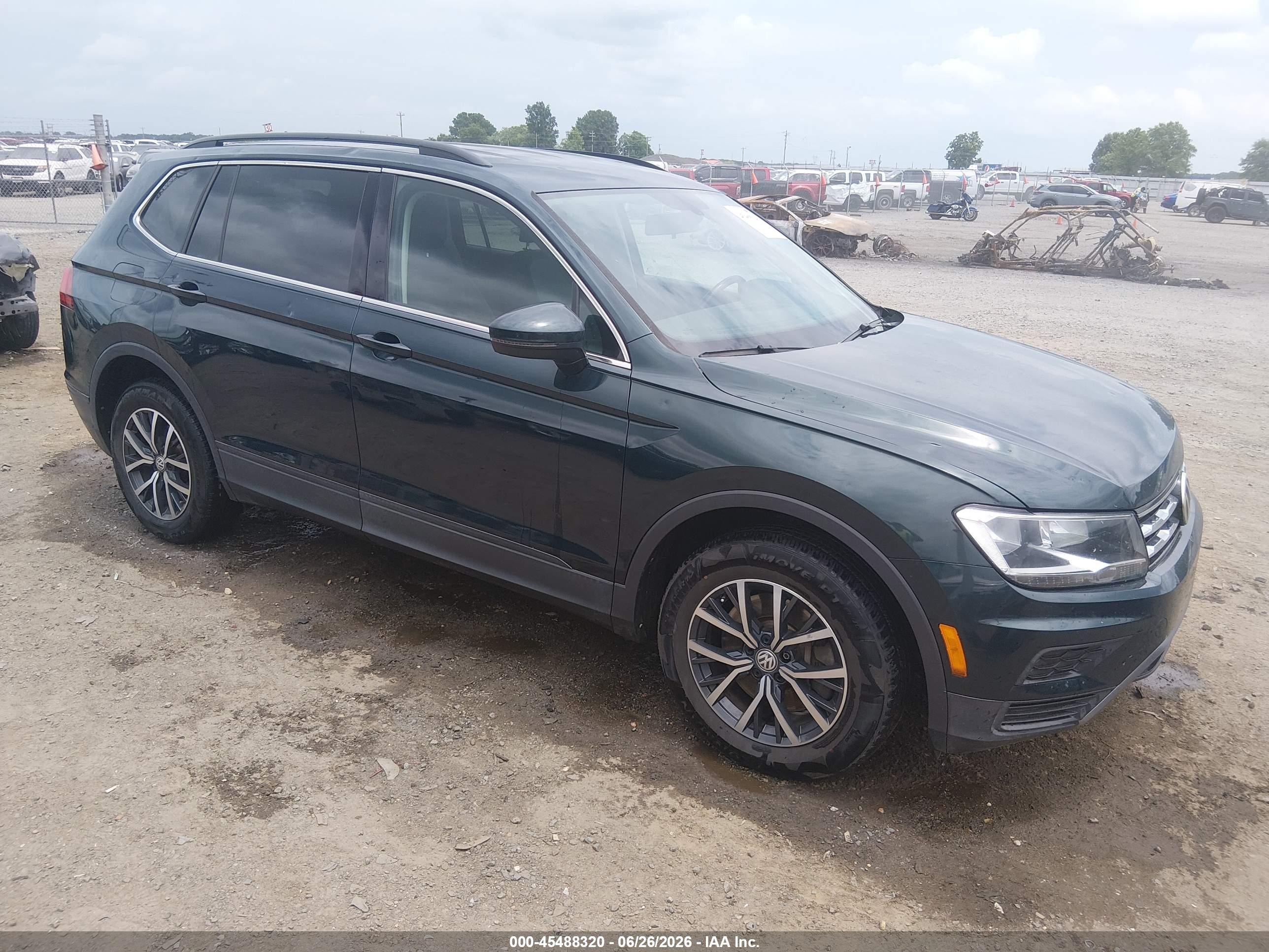 2019 Volkswagen Tiguan SE, VIN 3VV3B7AX1KM126901 — Hail