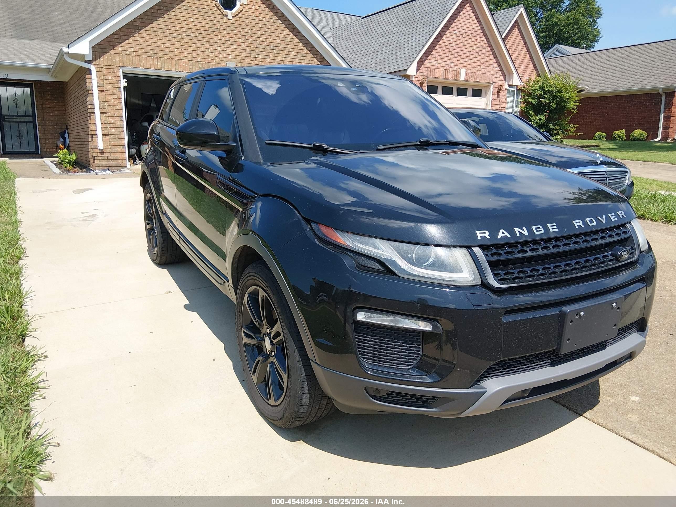 2018 Land Rover Range Rover Evoque SE, VIN SALVP2RX6JH324207 — Rear end