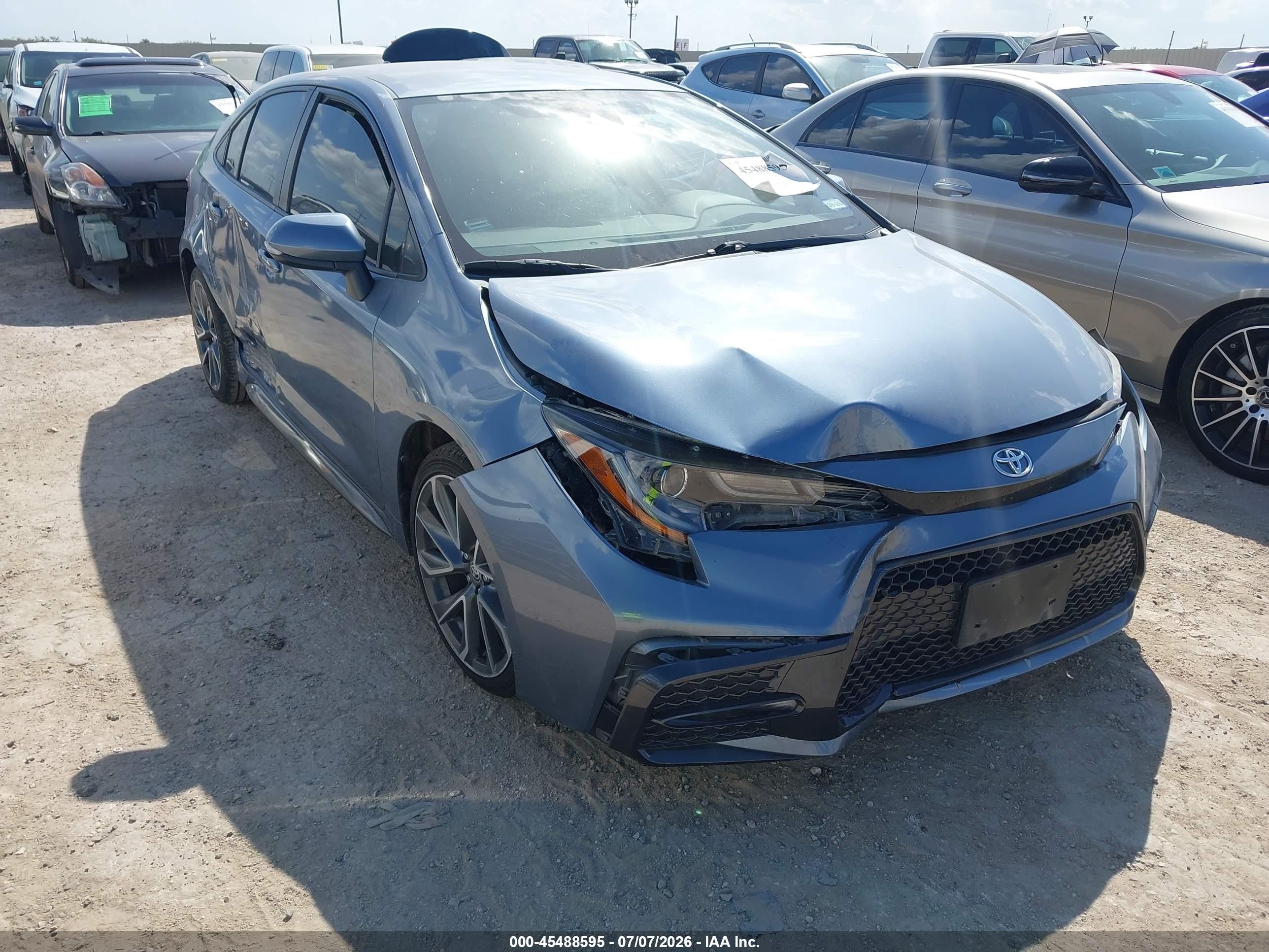 2021 Toyota Corolla SE, VIN JTDS4MCE1MJ055133 — Front end