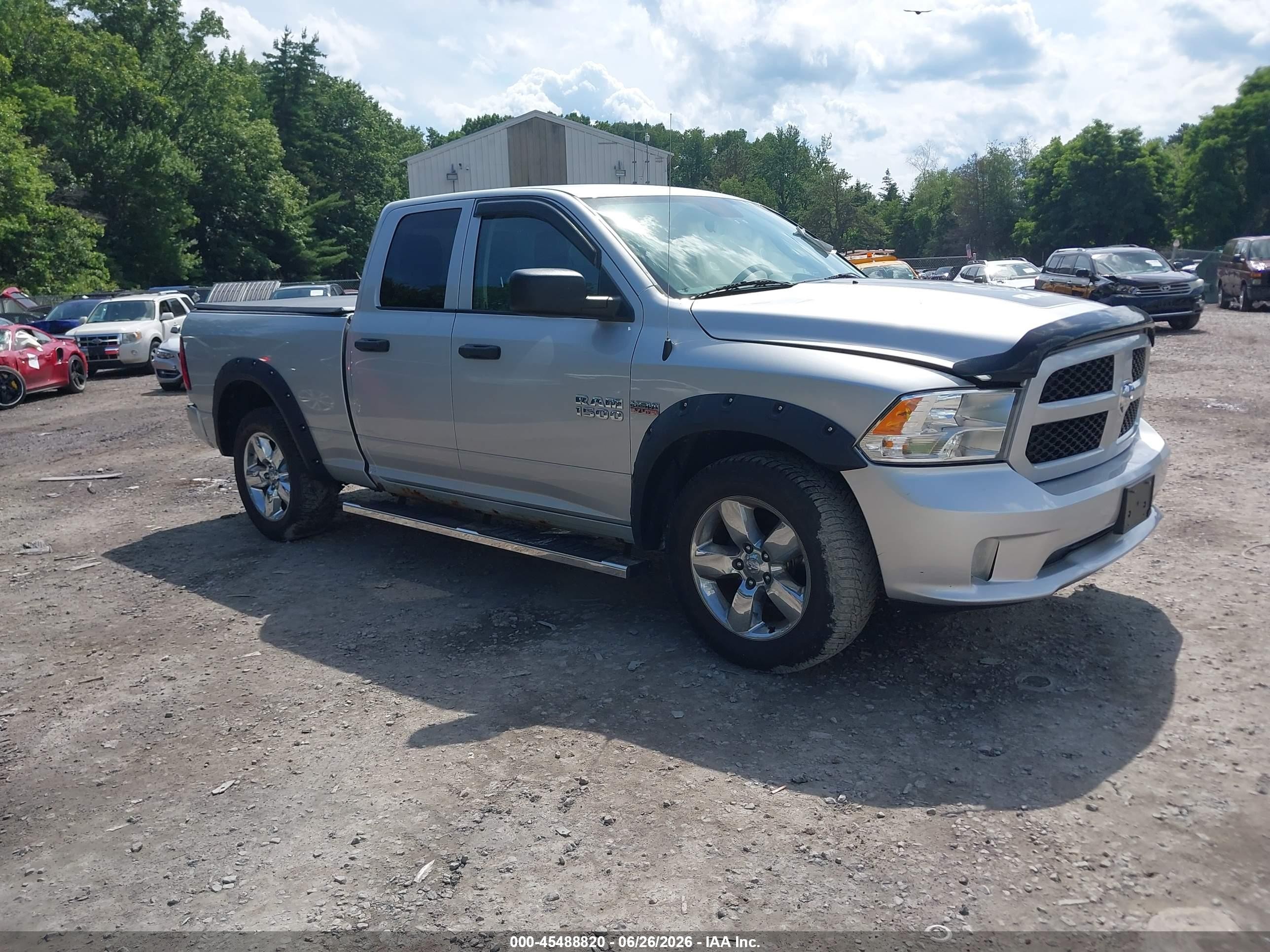 2018 Ram 1500 Express, VIN 1C6RR7FT4JS302198 — Front end