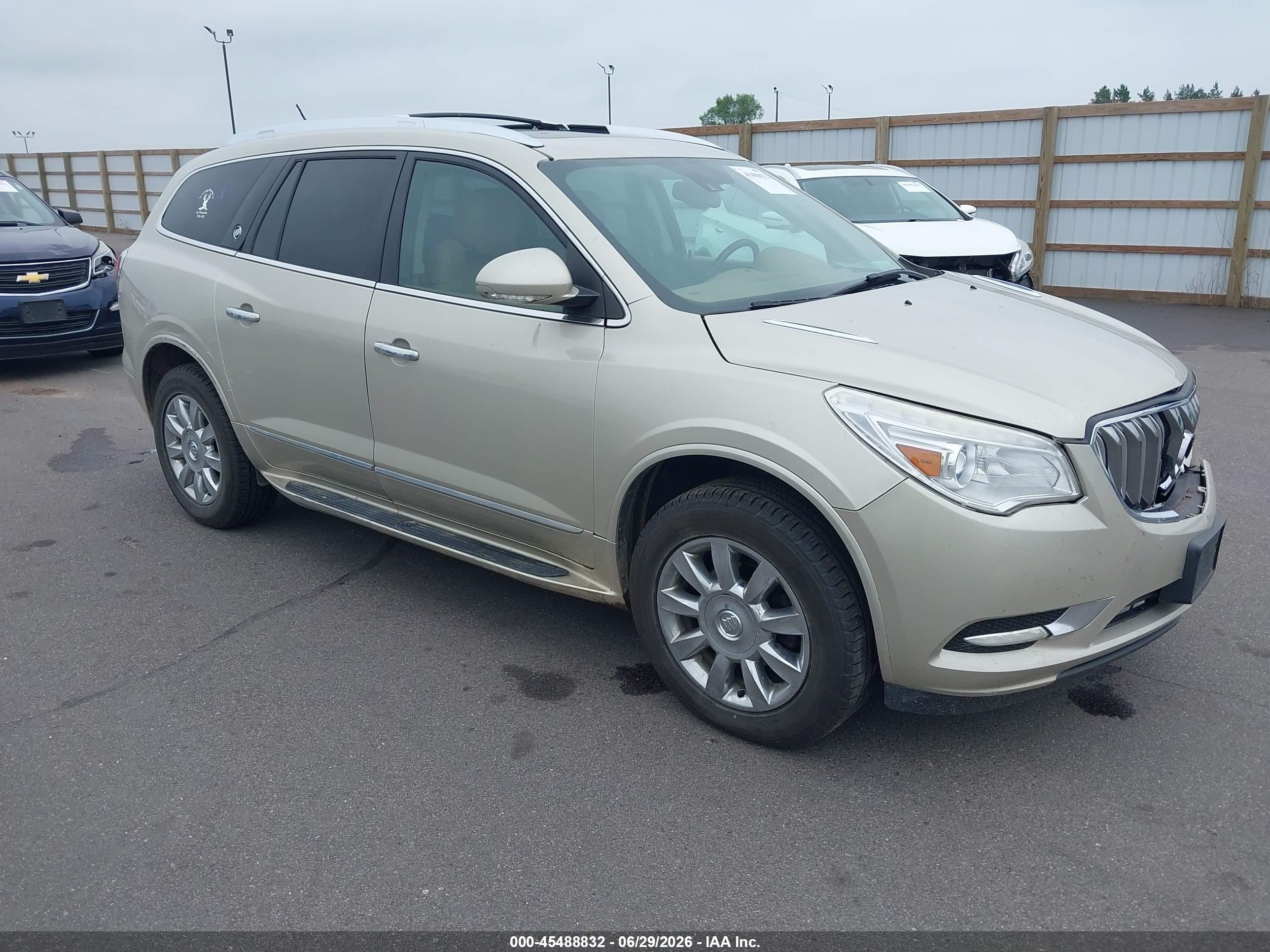 2015 Buick Enclave Leather, VIN 5GAKVBKD1FJ187307 — Front end