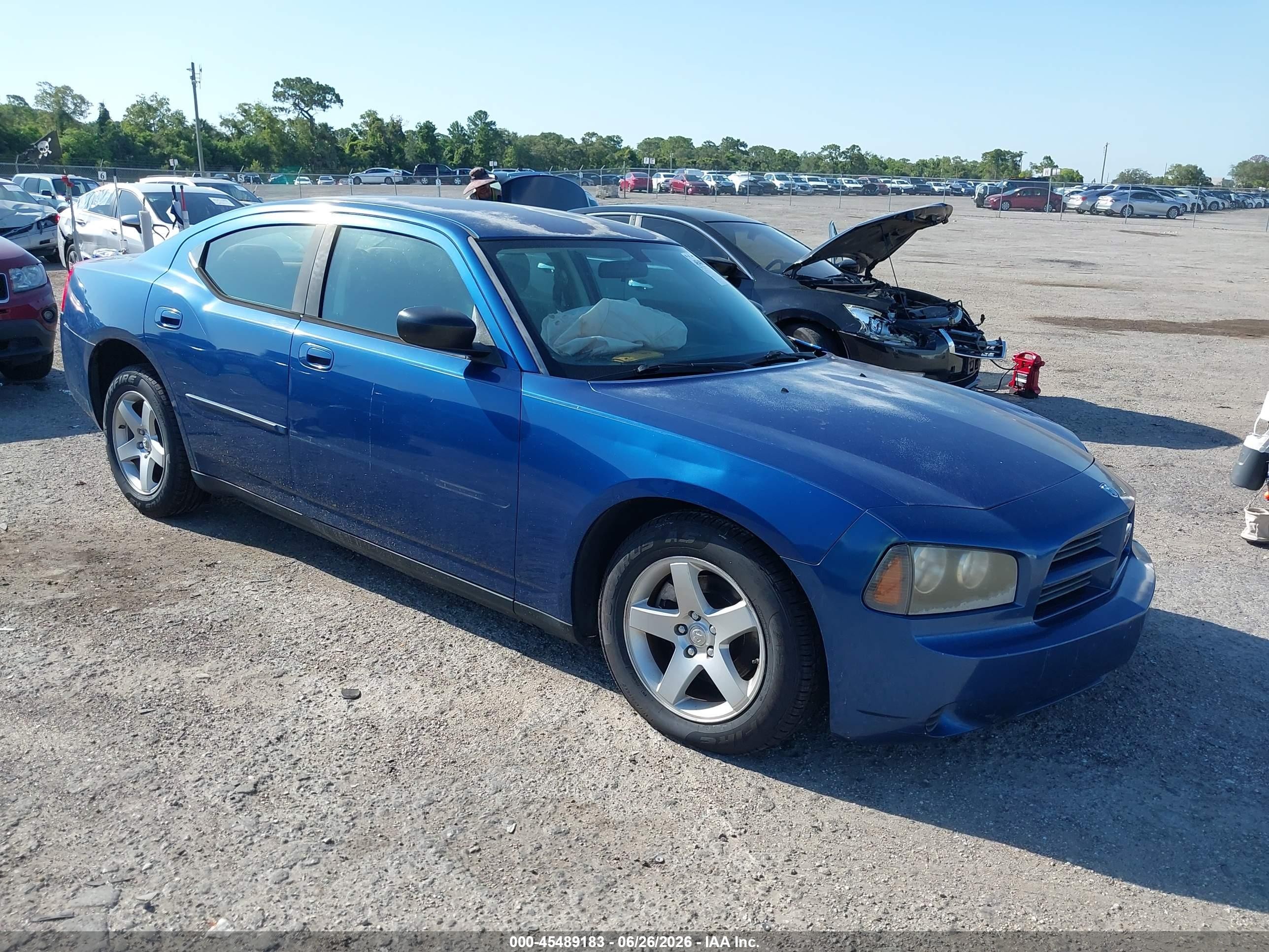 2009 Dodge Charger SE, VIN 2B3KA43DX9H615614 — Перед