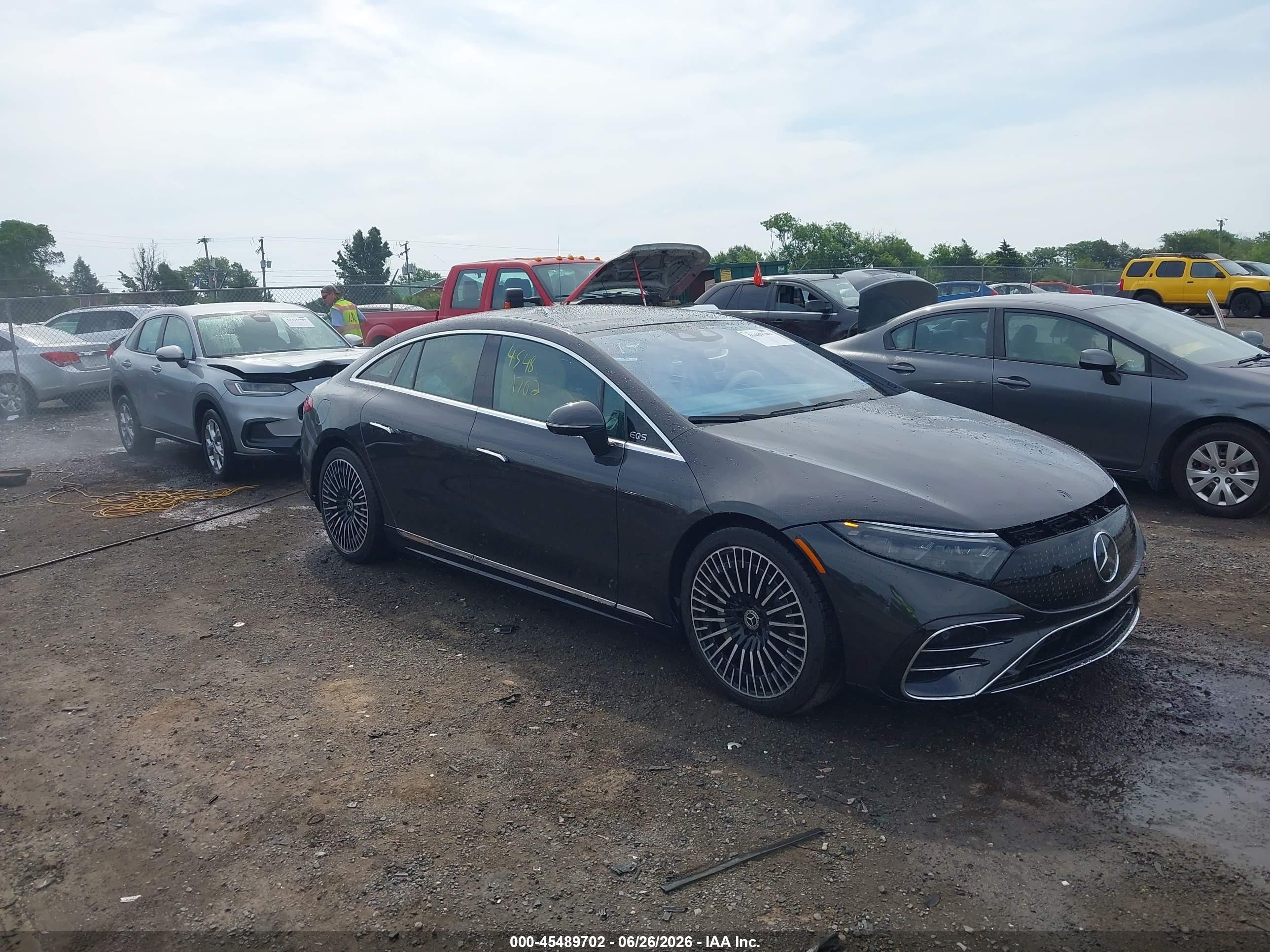 2023 Mercedes-Benz EQS 450, VIN W1KCG2EB3PA036791 — Side