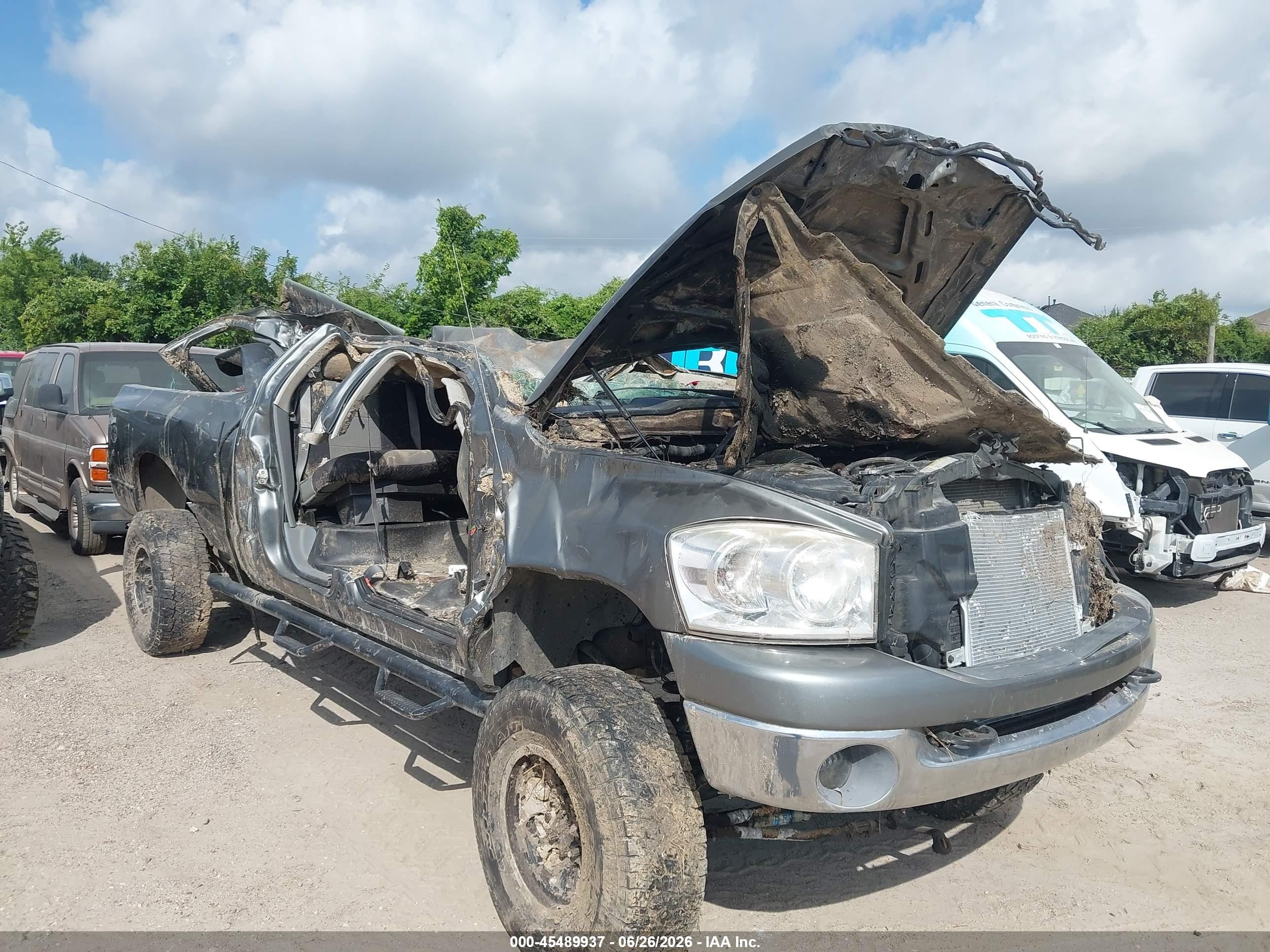 2008 Dodge 2500 SLT, VIN 3D7KS28A88G105846 — Опрокидывание