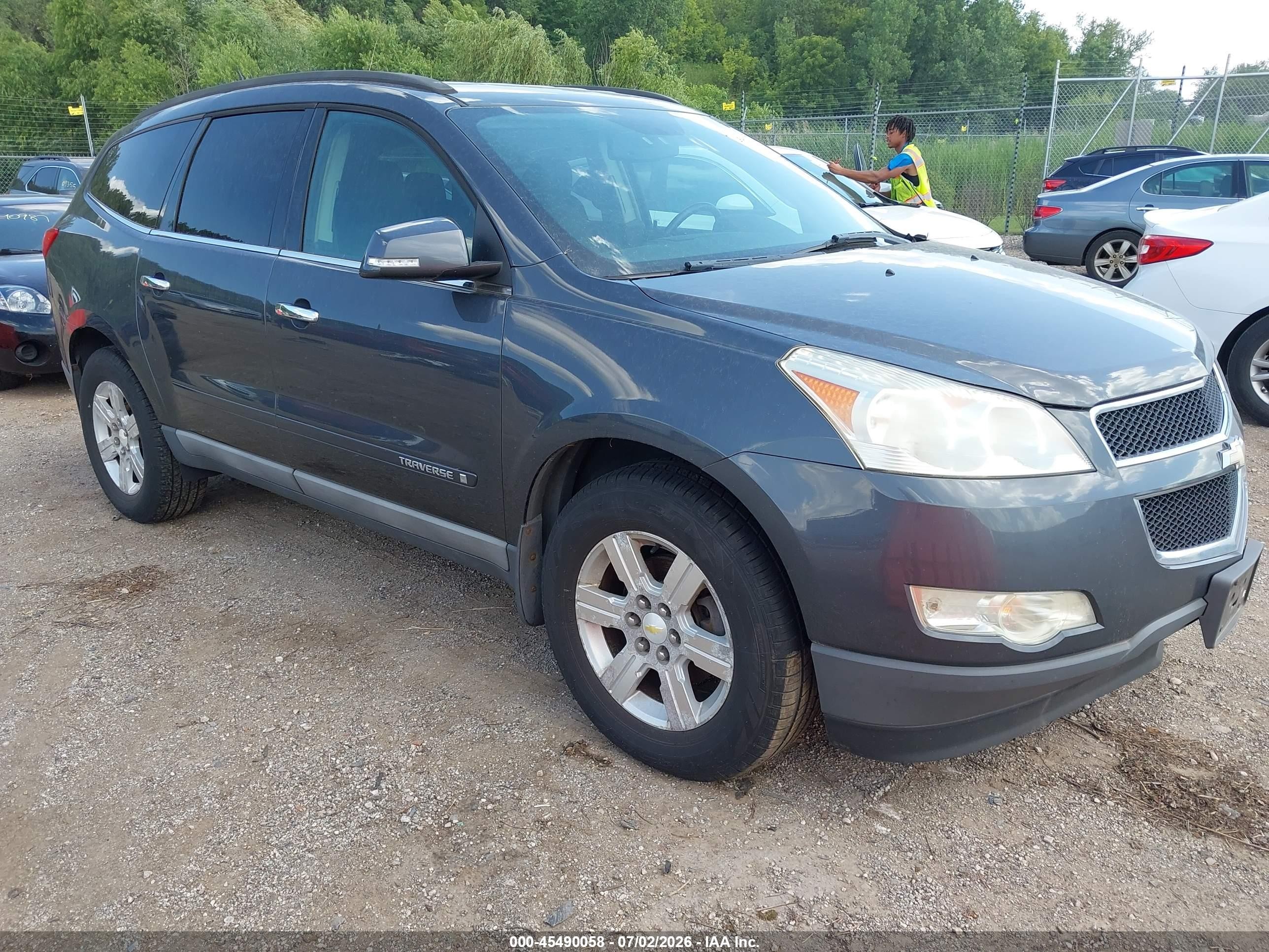 2009 Chevrolet Traverse 2LT, VIN 1GNEV23D89S156183 — Normal wear
