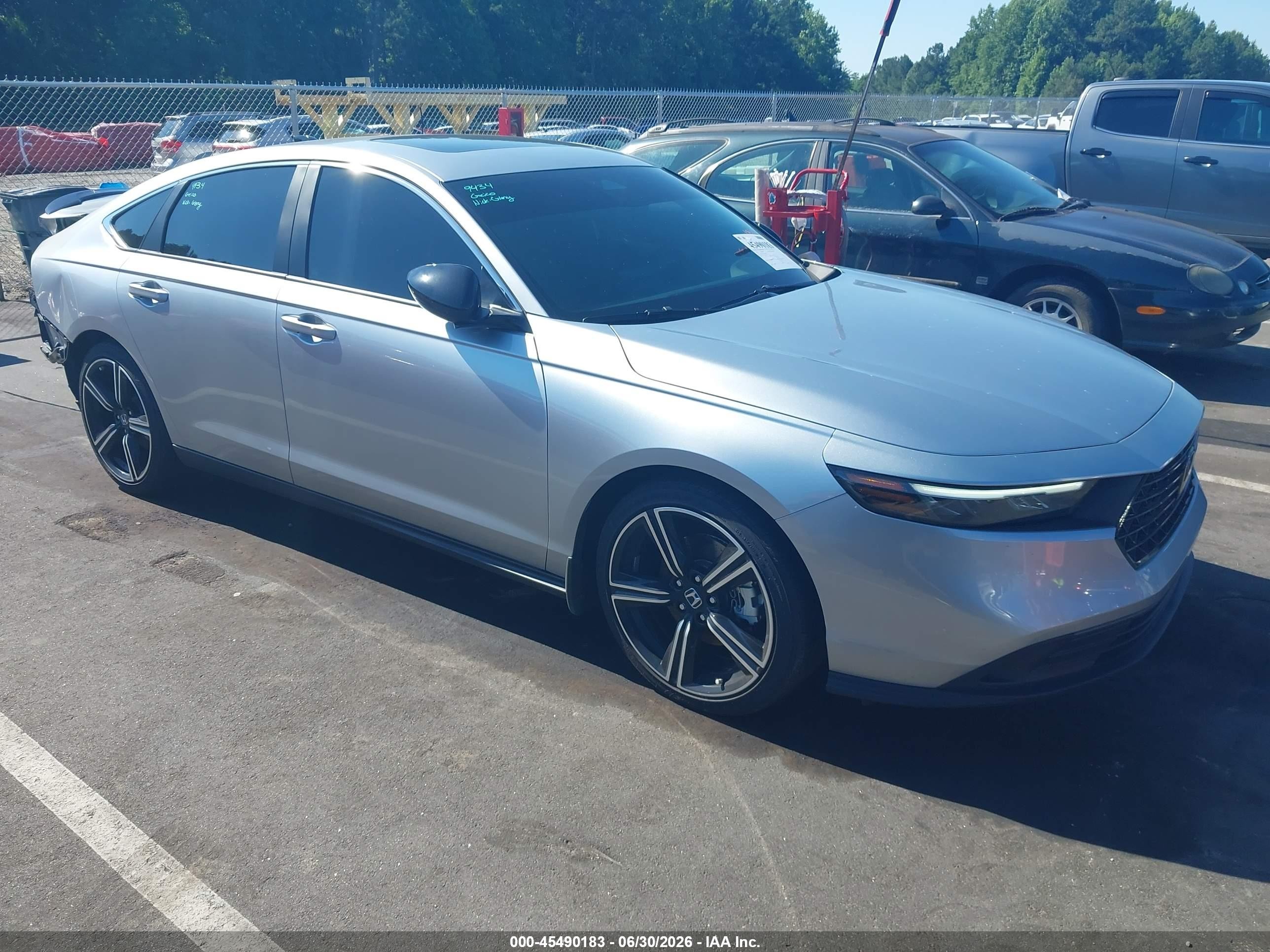 2025 Honda Accord Sport, VIN 1HGCY2F56SA066586 — Зад