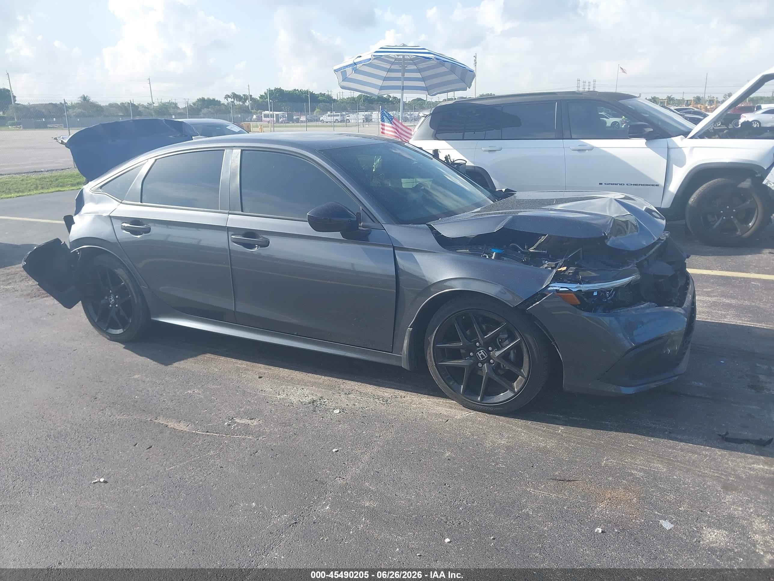 2024 Honda Civic Sport, VIN 2HGFE2F56RH506727 — Перед