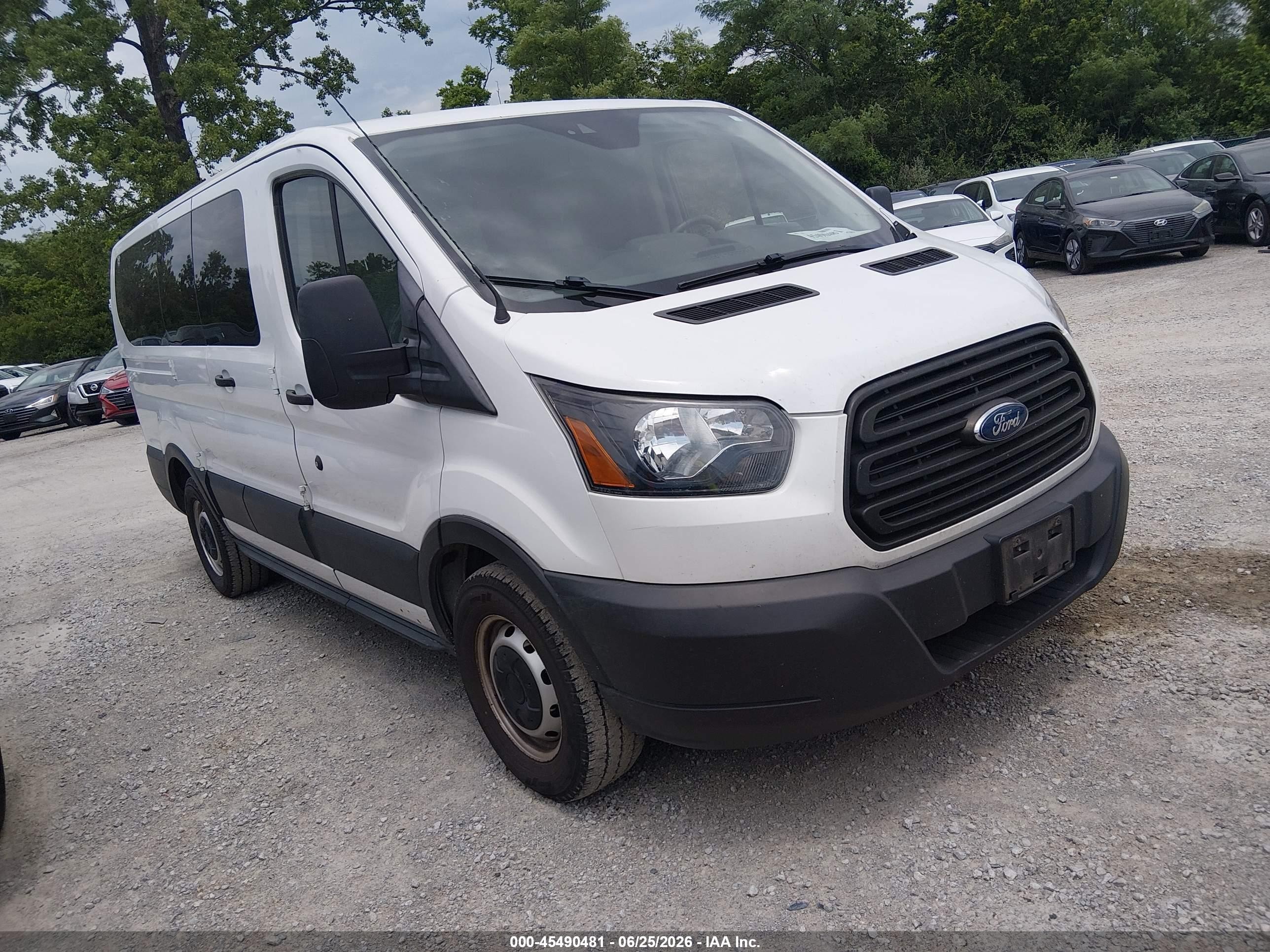 2019 Ford Transit Passenger XL, VIN 1FMZK1ZM4KKB28449 — Normal wear