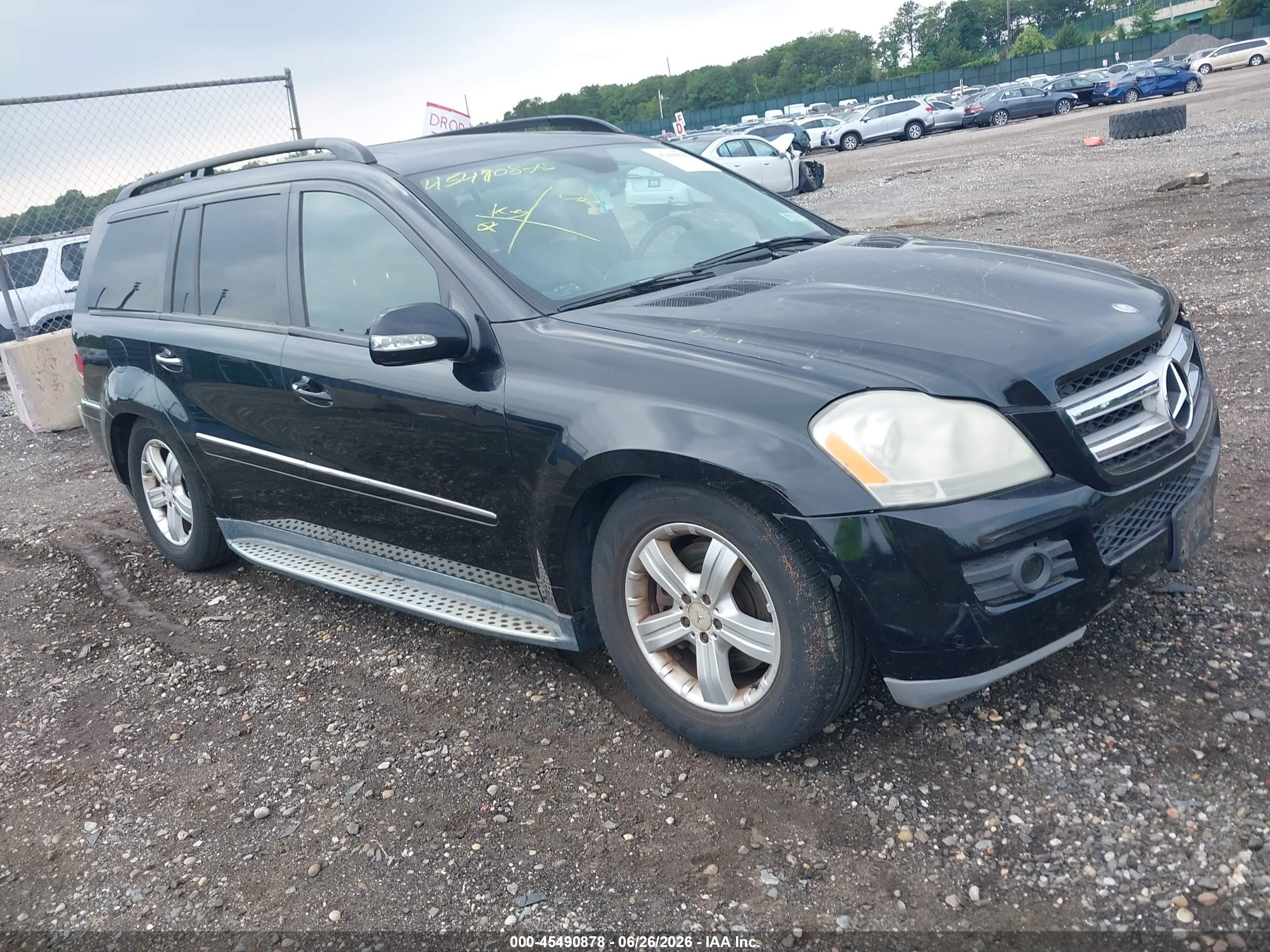 2008 Mercedes-Benz GL 450, VIN 4JGBF71E78A352973 — Normal wear