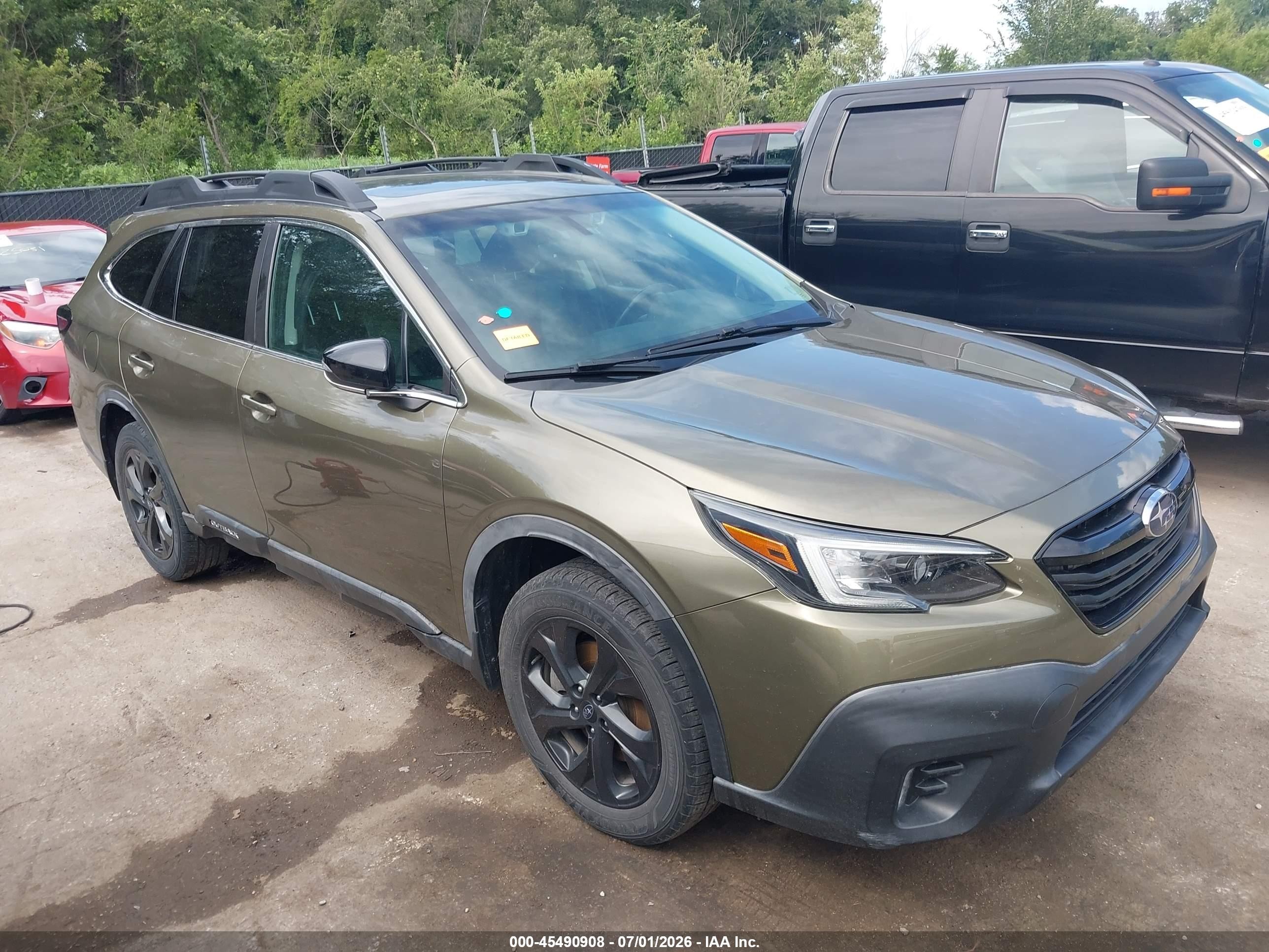 2020 Subaru Outback Onyx XT, VIN 4S4BTGKD9L3100475 — Hail