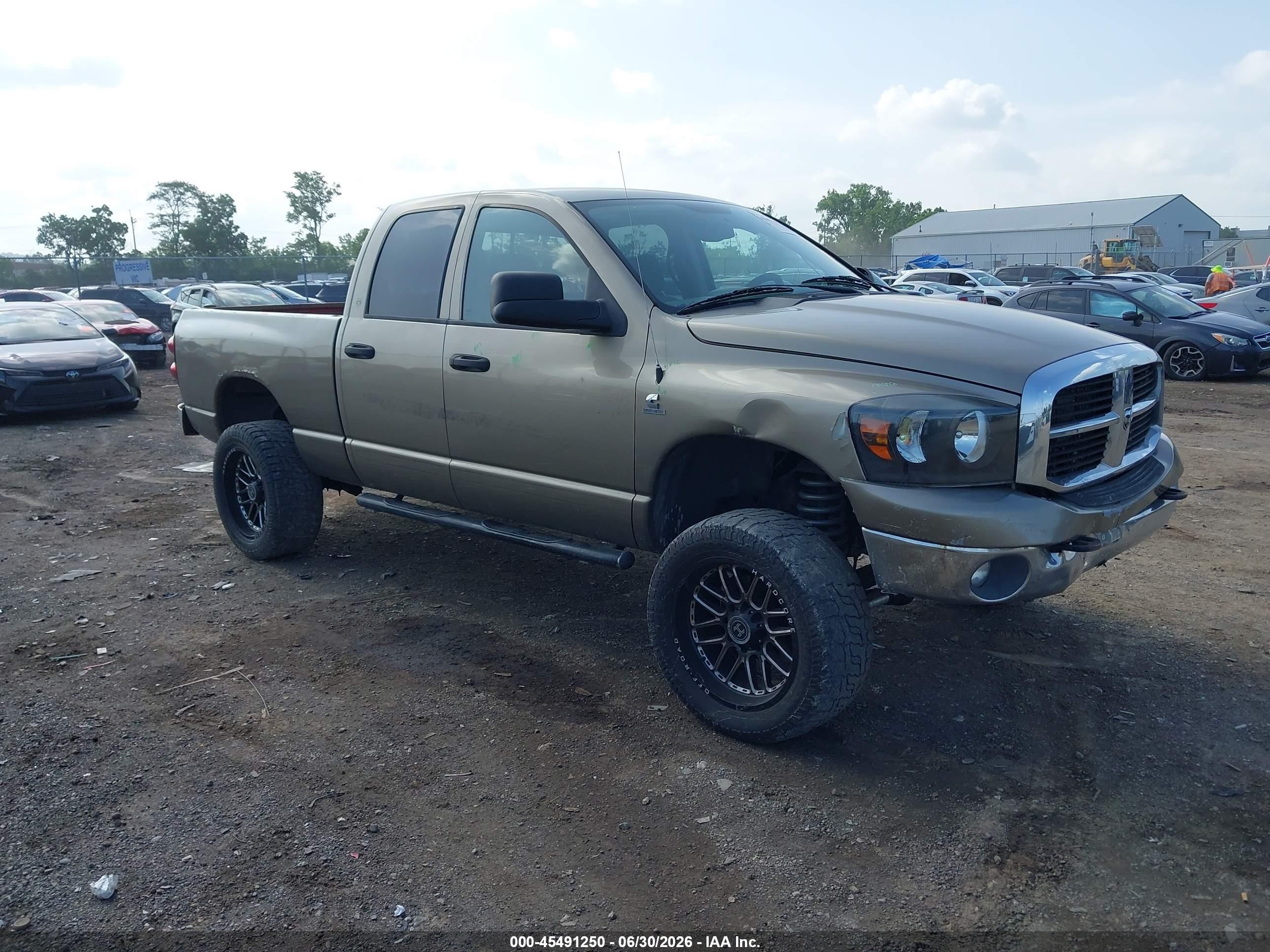 2007 Dodge 2500 SLT, VIN 1D7KS28C57J540046 — Front end