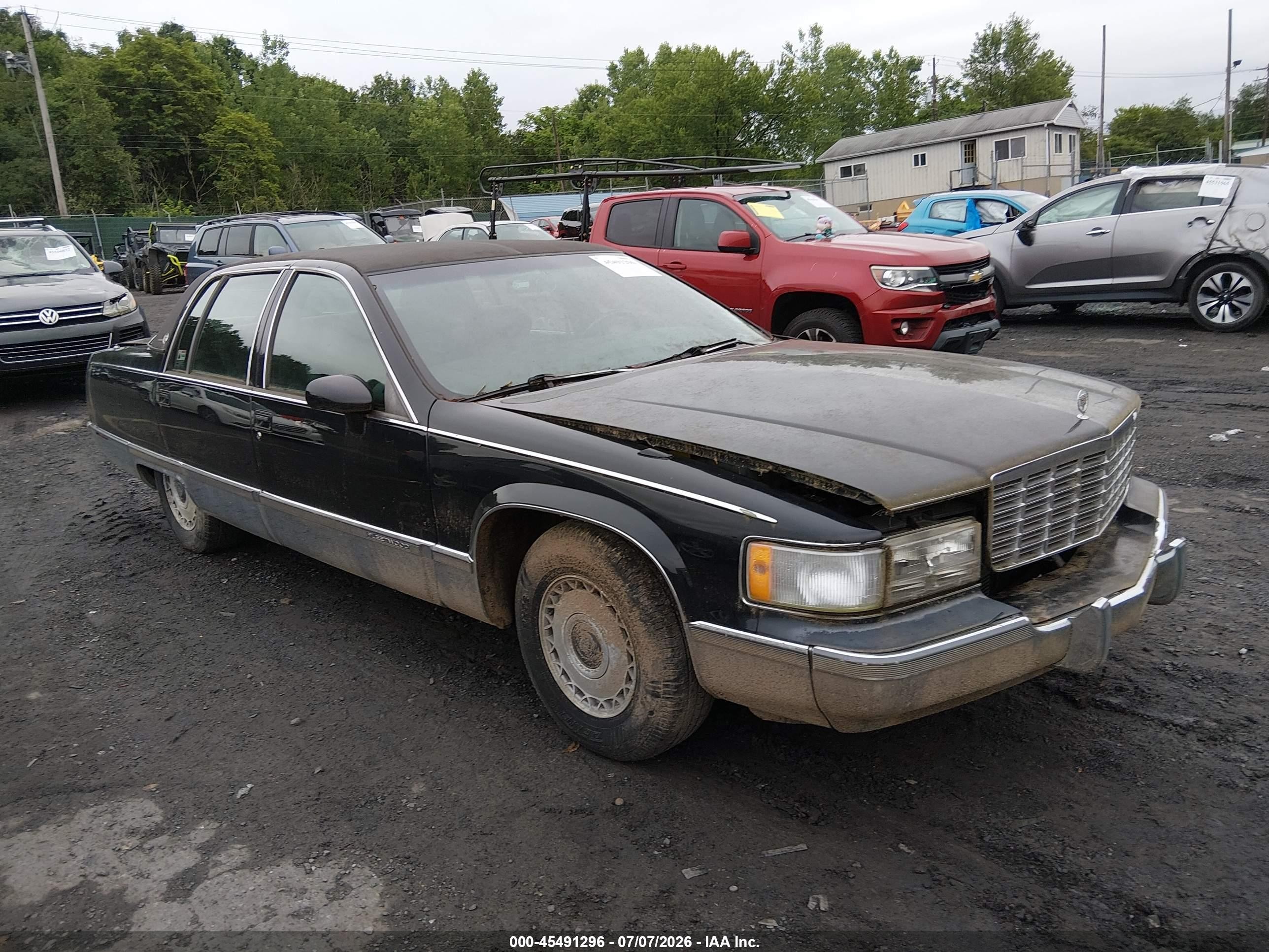 1994 Cadillac Fleetwood, VIN 1G6DW52P4RR722784 — Normal wear