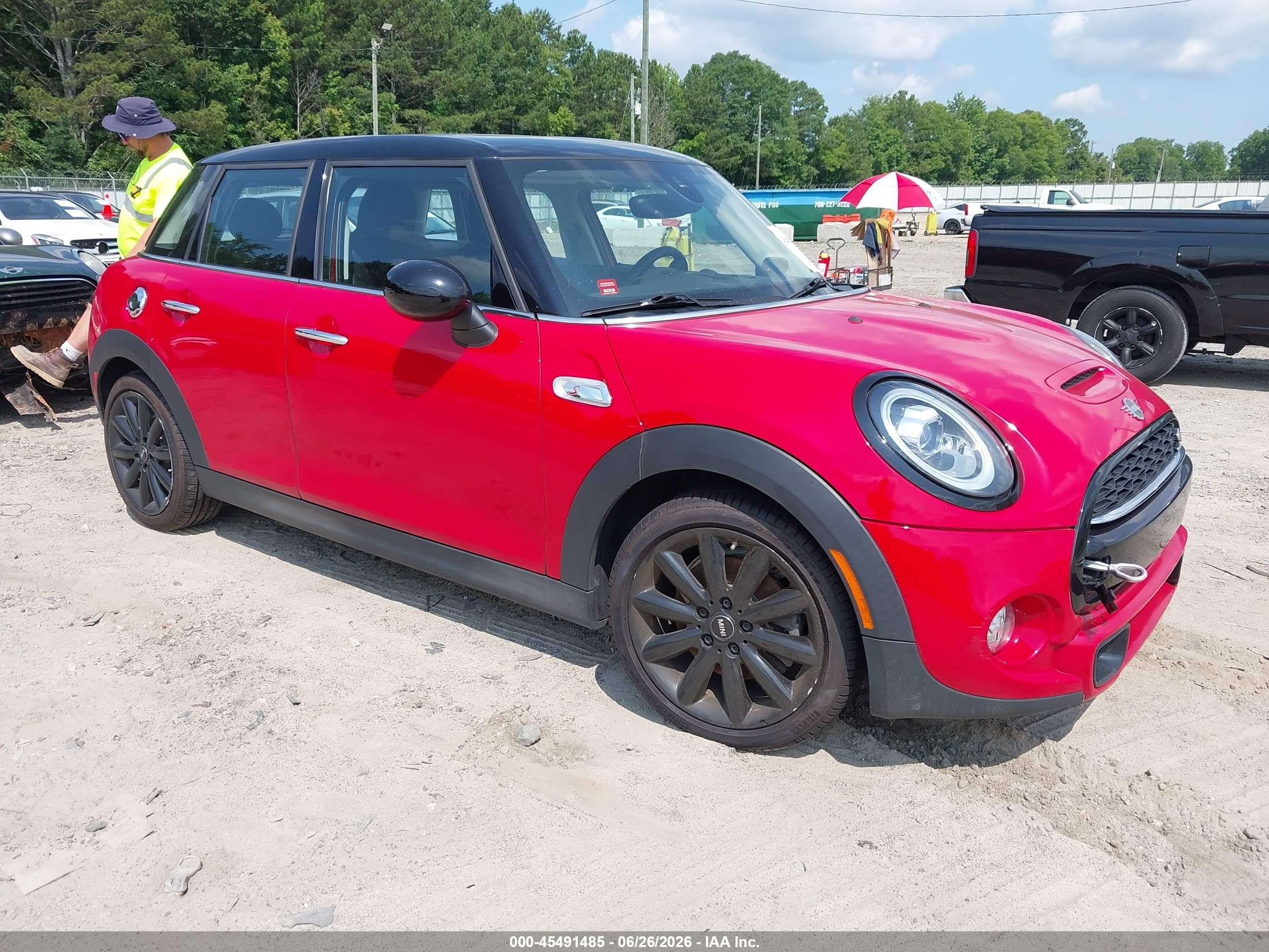2019 MINI Hardtop 4 Door Cooper S, VIN WMWXU3C55K2H89247 — Fresh water flood