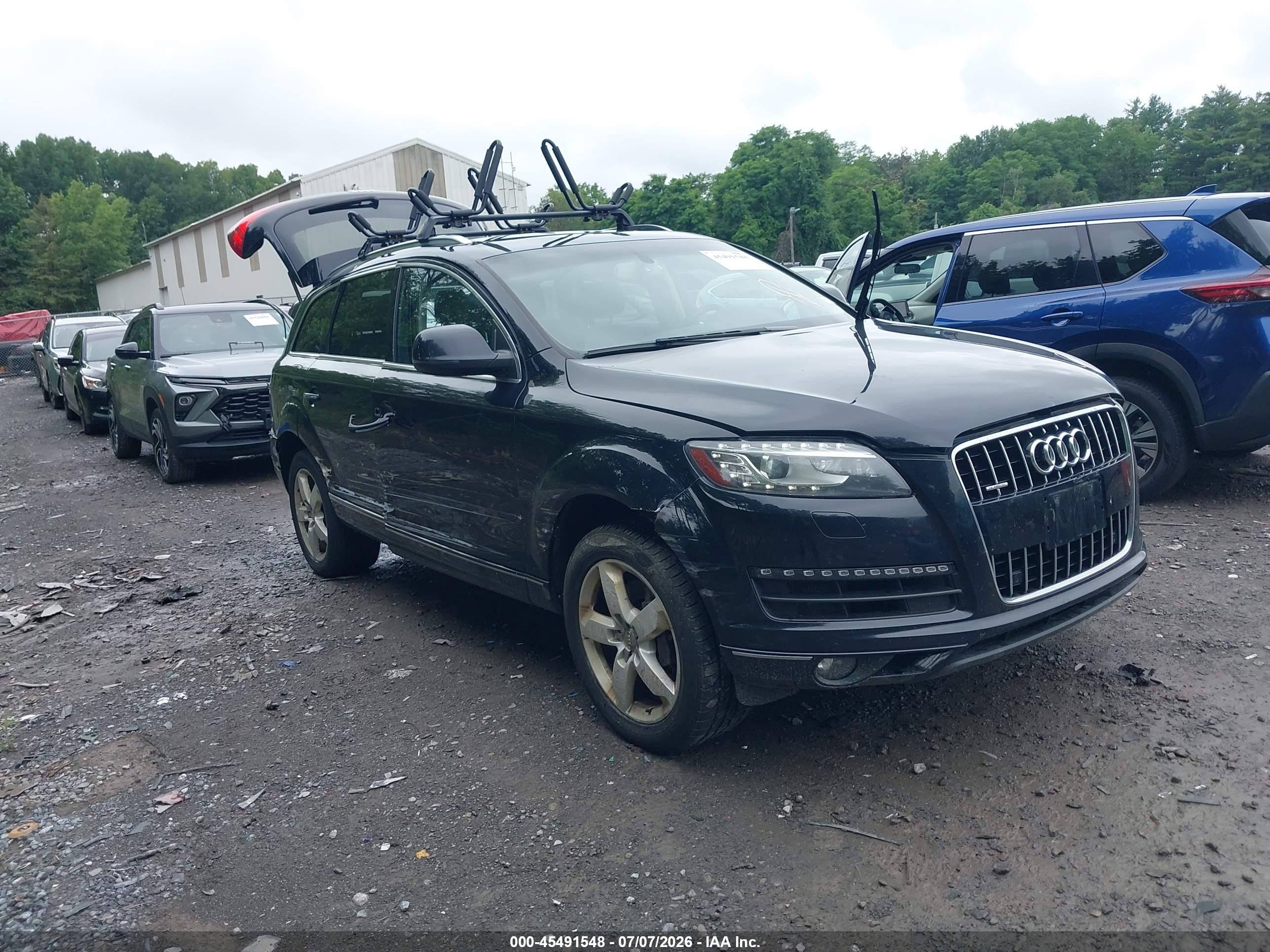 2015 Audi Q7 Premium Plus, VIN WA1LGAFE2FD007223 — Side