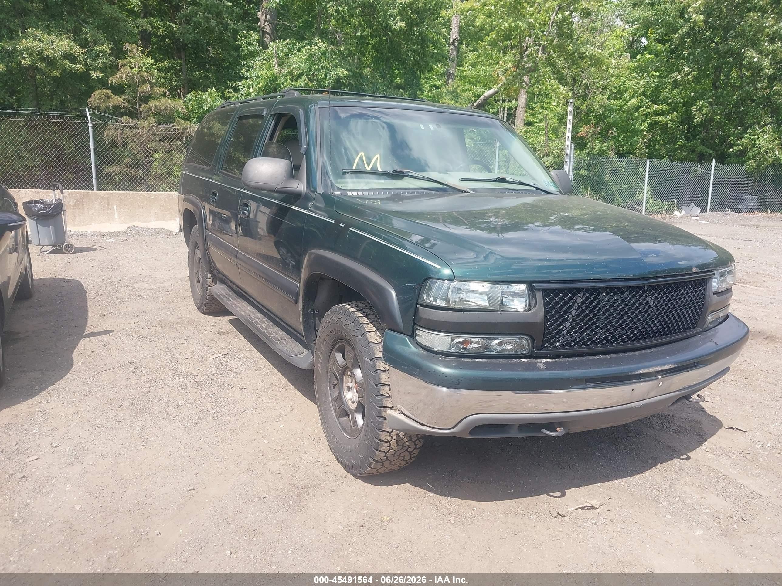 2002 Chevrolet Suburban LT, VIN 3GNFK16Z42G243641 — Normal wear