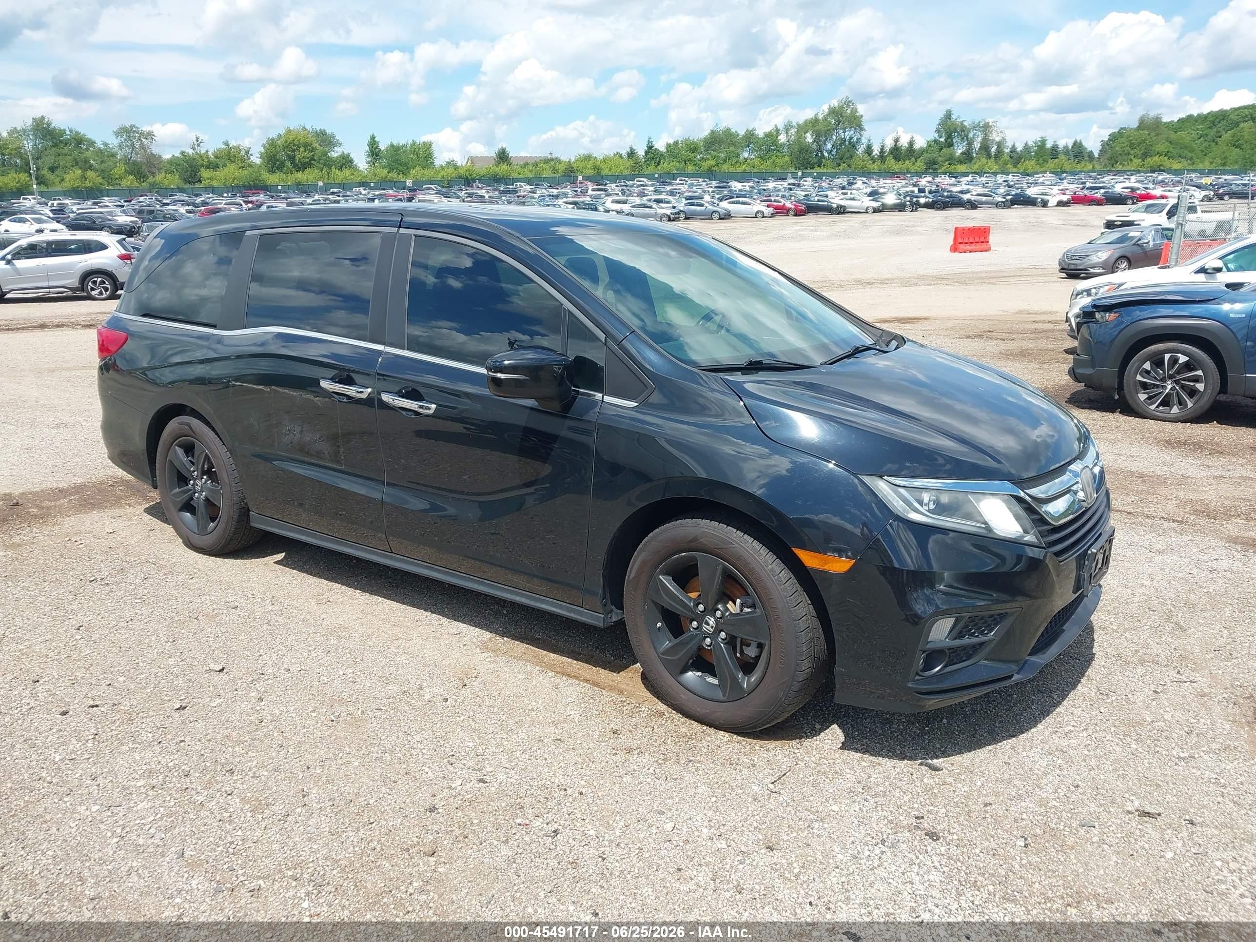 2018 Honda Odyssey EX-L, VIN 5FNRL6H79JB039451 — Normal wear