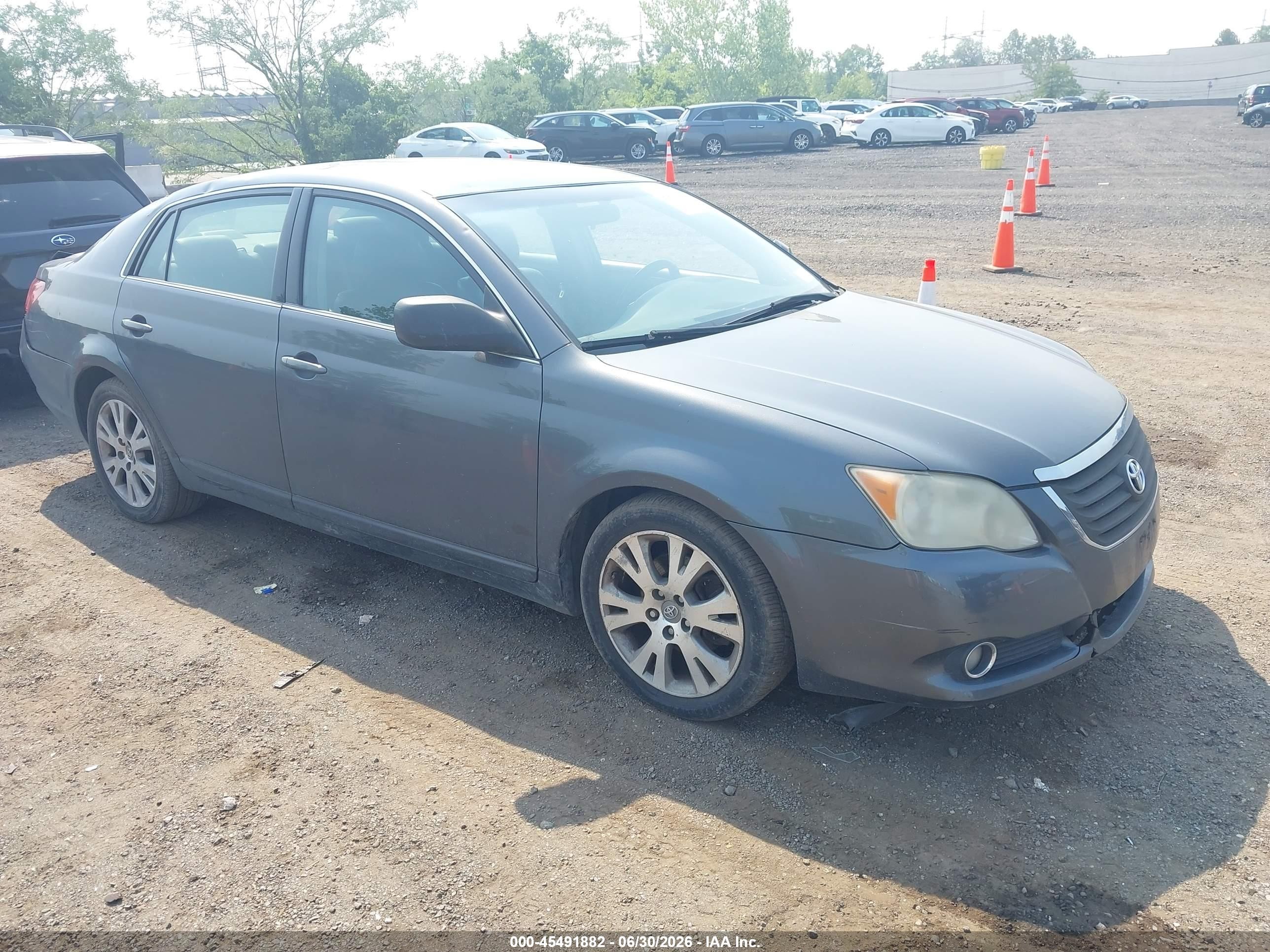 2008 Toyota Avalon Limited, VIN 4T1BK36B78U273255 — Normal wear