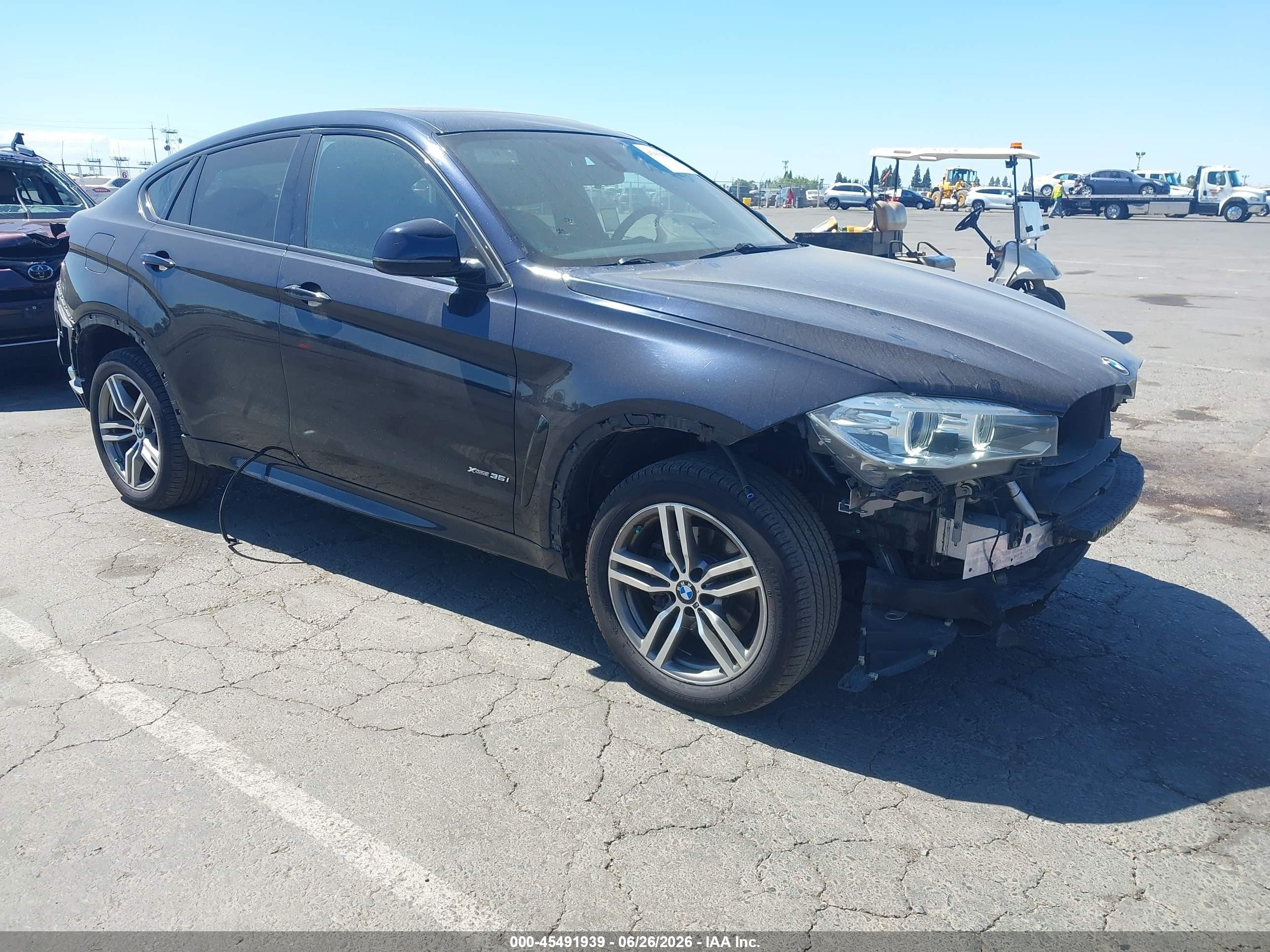 2016 BMW X6 xDrive35i, VIN 5UXKU2C50G0N83629 — Front end