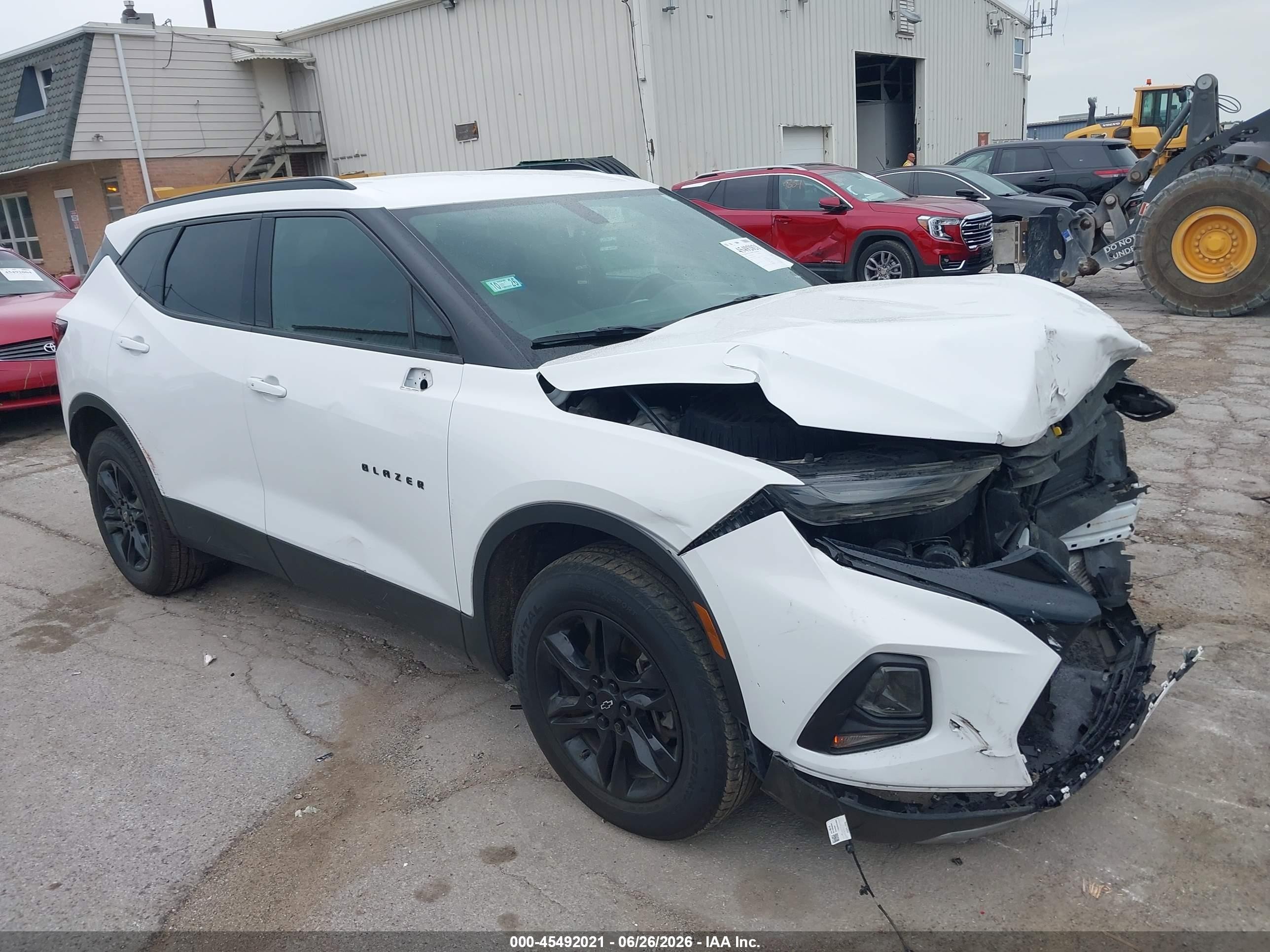 2020 Chevrolet Blazer LT, VIN 3GNKBCR46LS690223 — Front end