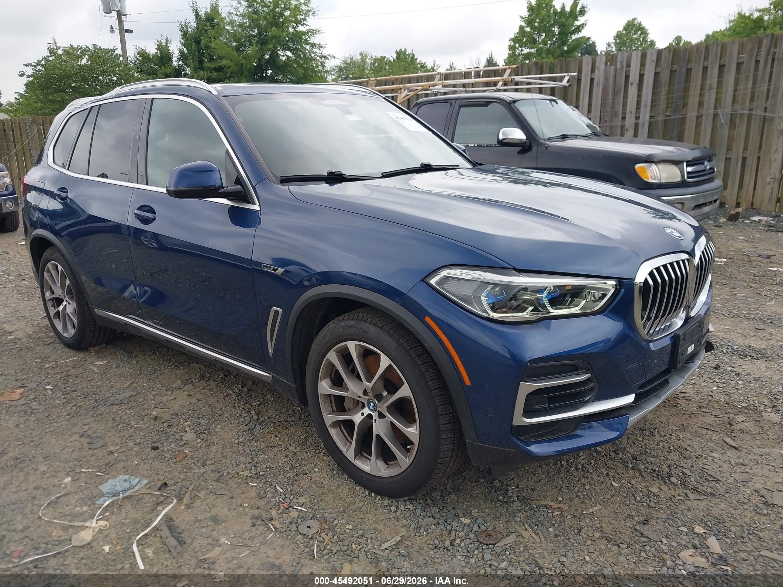 2022 BMW X5 xDrive45e, VIN 5UXTA6C04N9M45500 — Storm