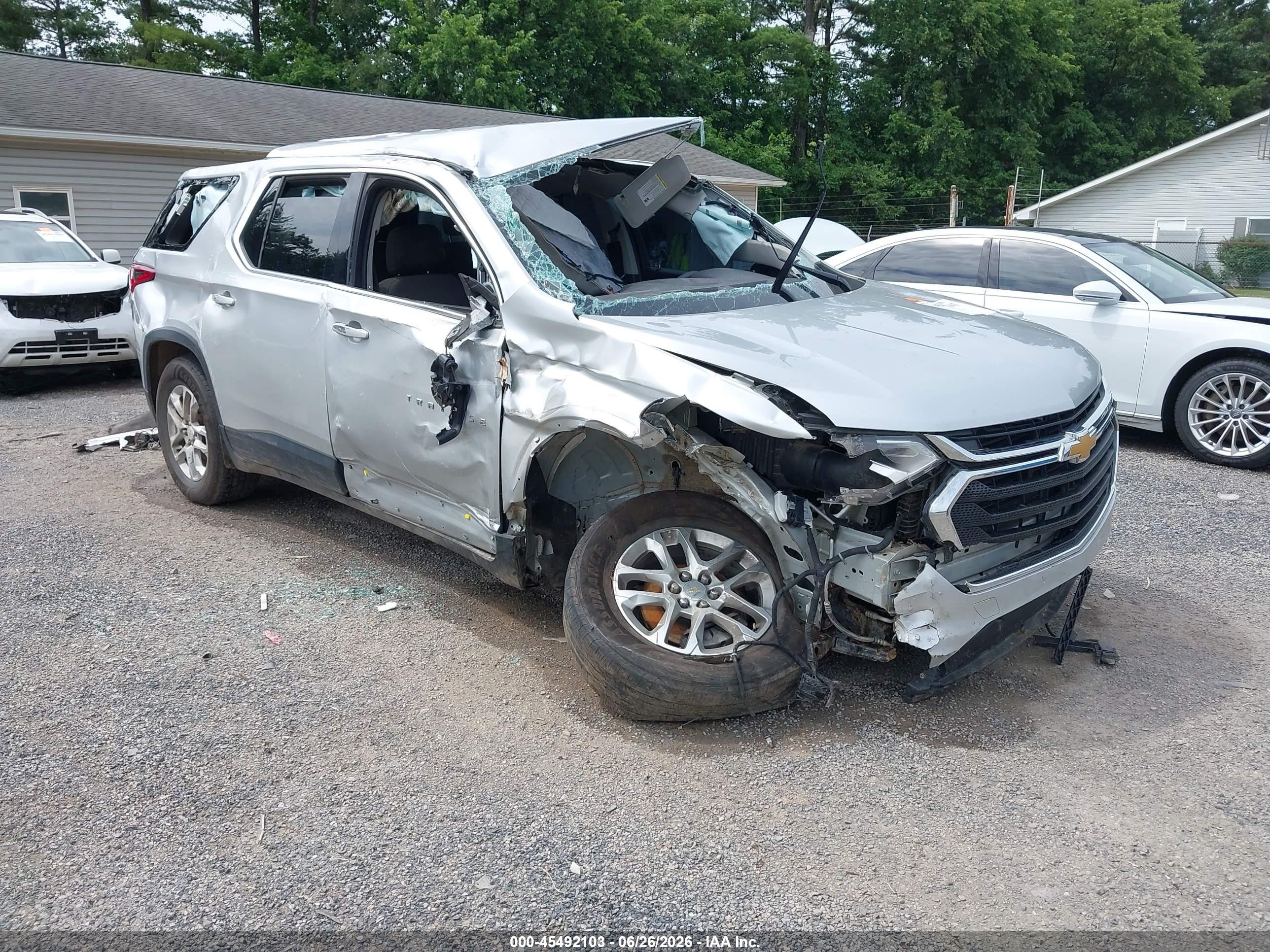 2018 Chevrolet Traverse LS, VIN 1GNEVFKWXJJ268276 — Rollover