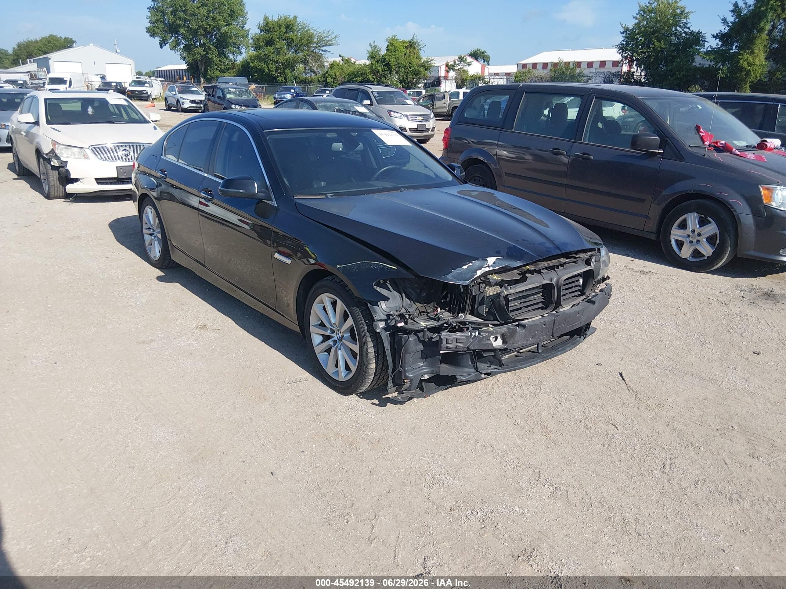 2016 BMW 5 Series 535d xDrive, VIN WBAFV3C58GD687569 — Front end