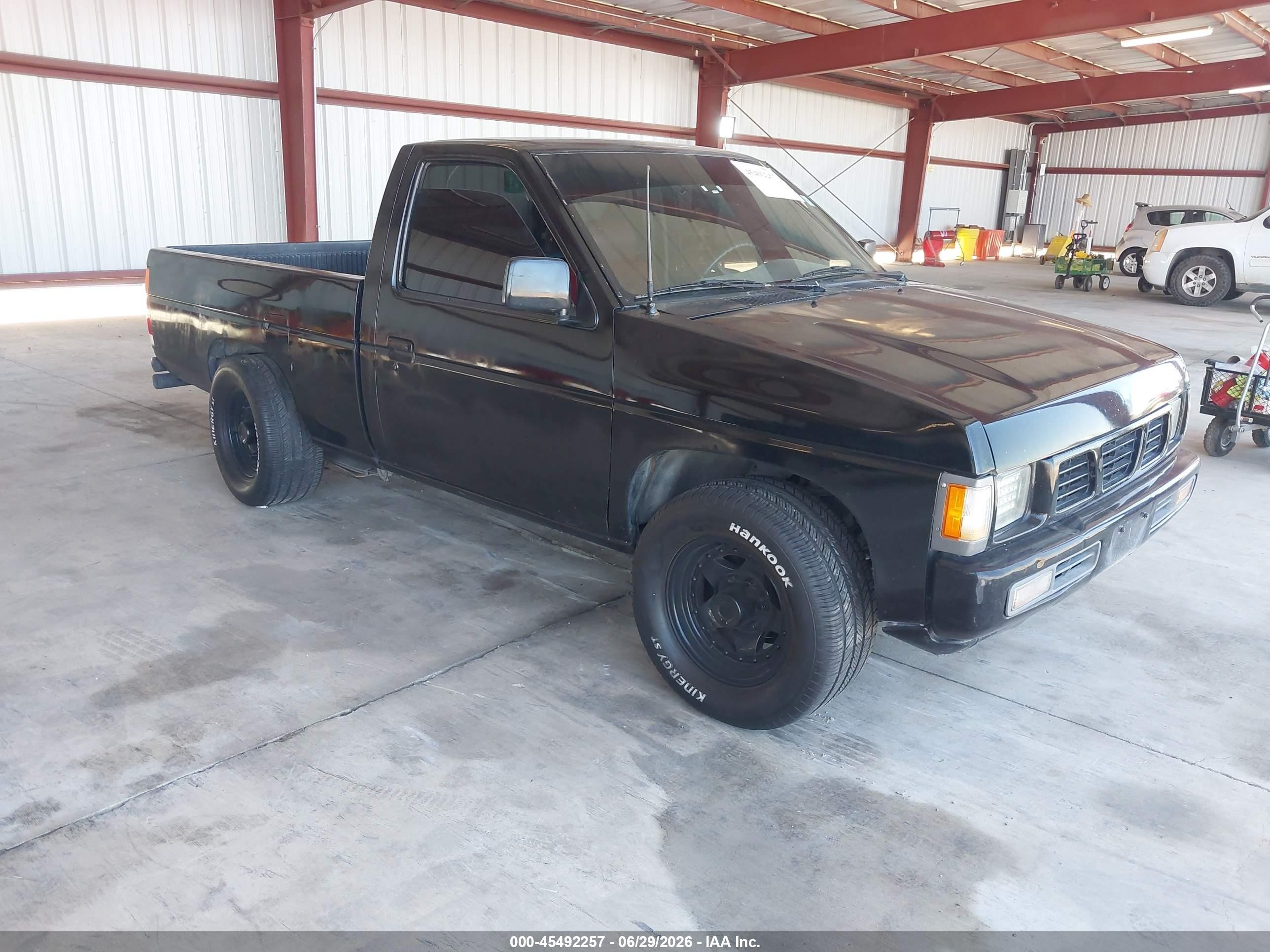 1996 Nissan Frontier XE, VIN 1N6SD11S8TC389943 — Side
