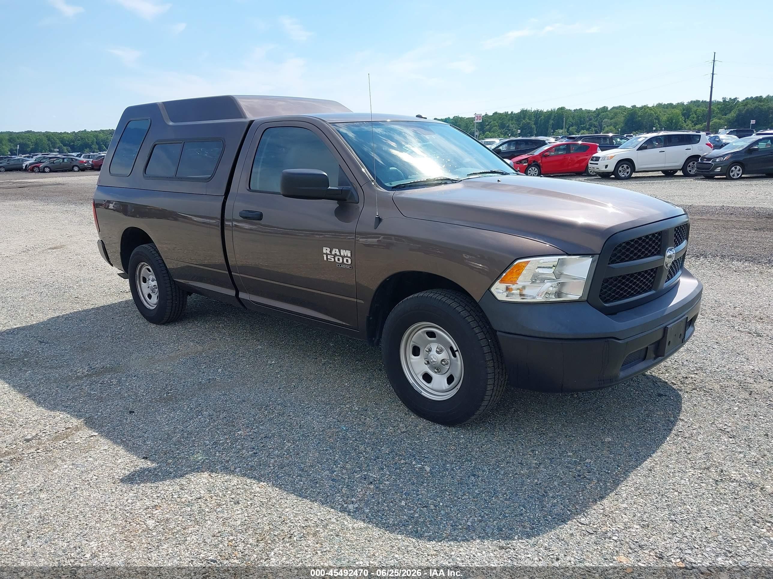 2019 Ram 1500 Tradesman, VIN 3C6JR6DG3KG505847 — Normal wear