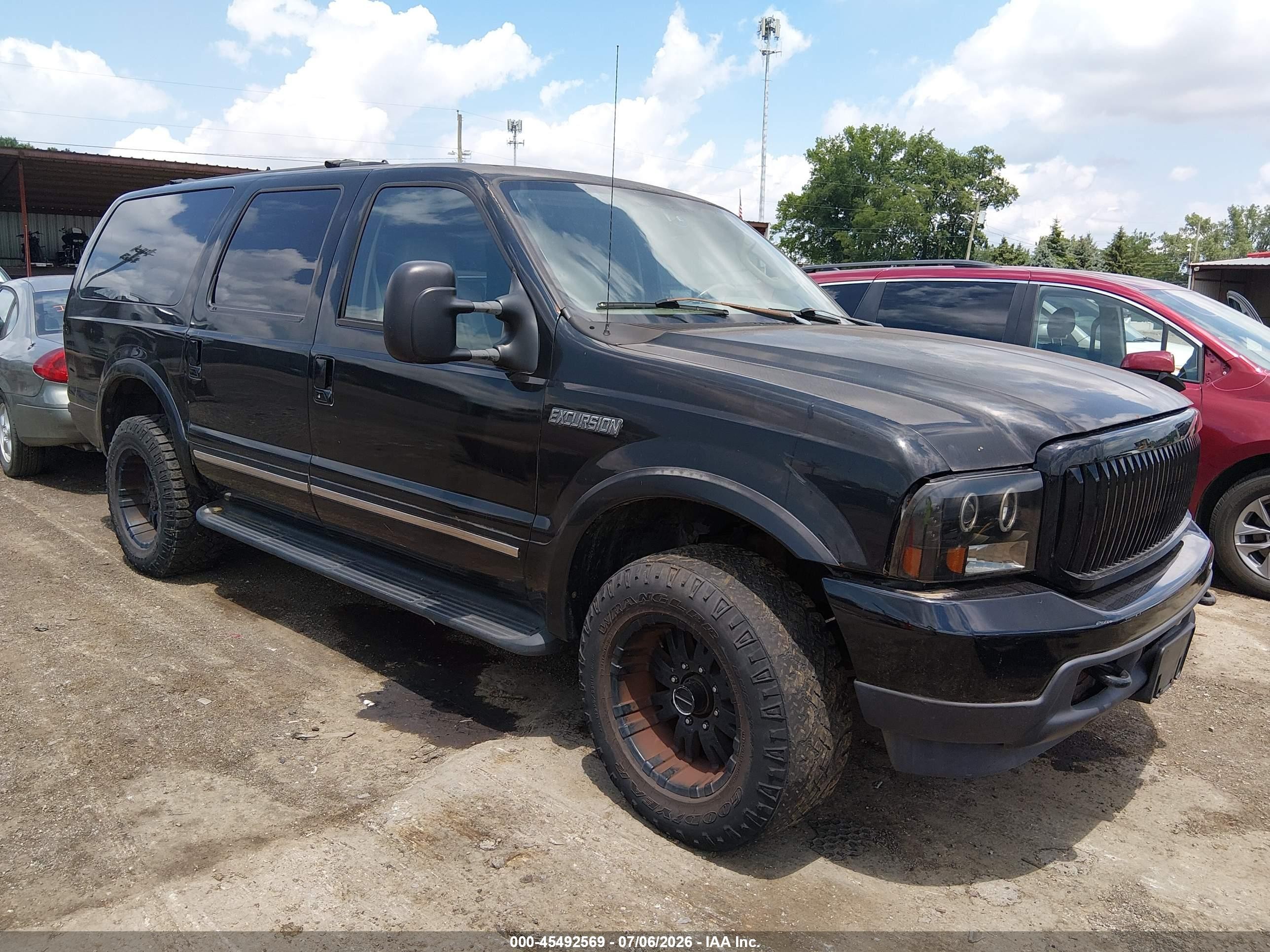 2003 Ford Excursion Limited, VIN 1FMNU43S23EA15911 — Normal wear