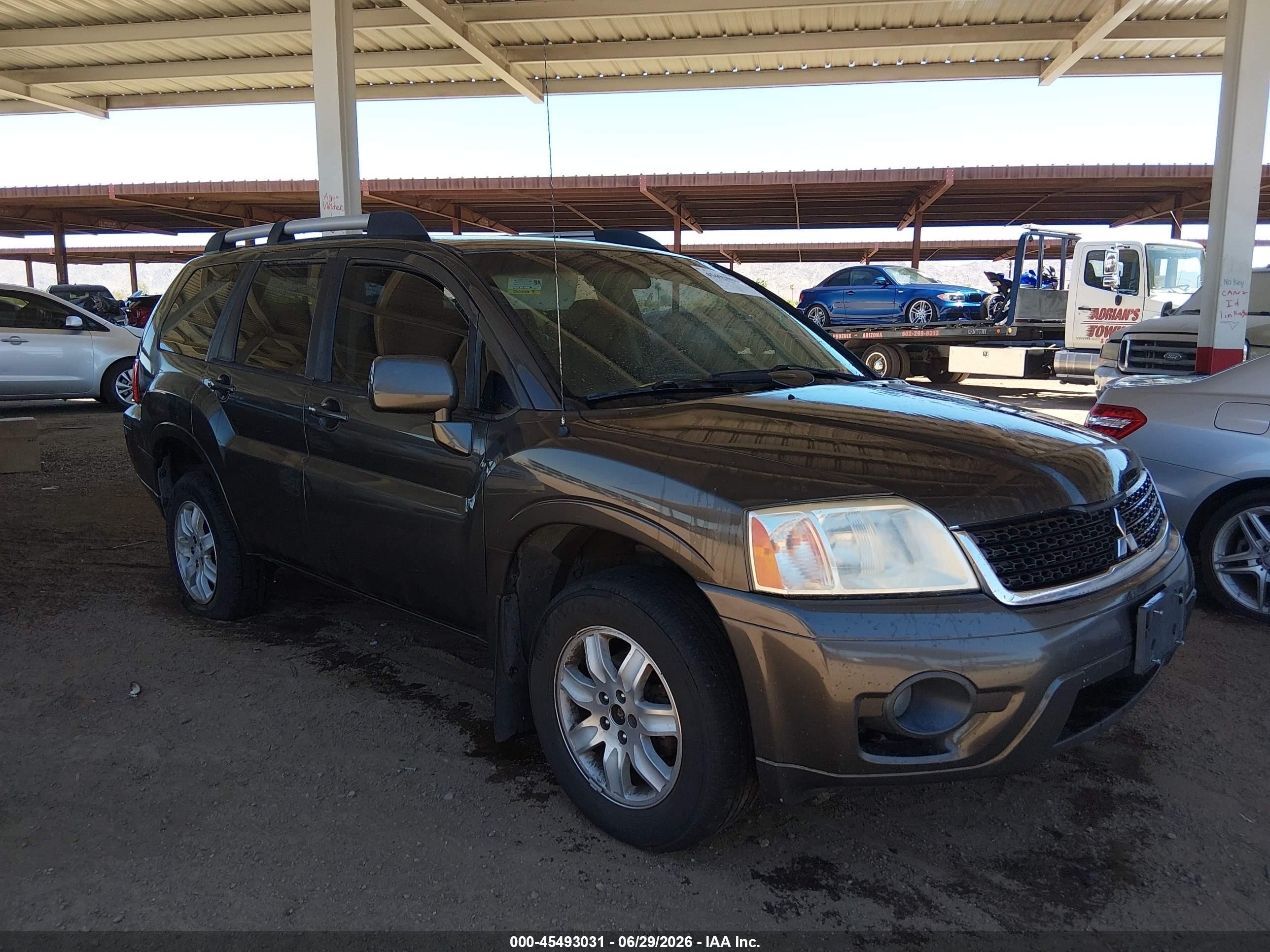 2011 Mitsubishi Endeavor LS, VIN 4A4JN2AS5BE030997 — Normal wear