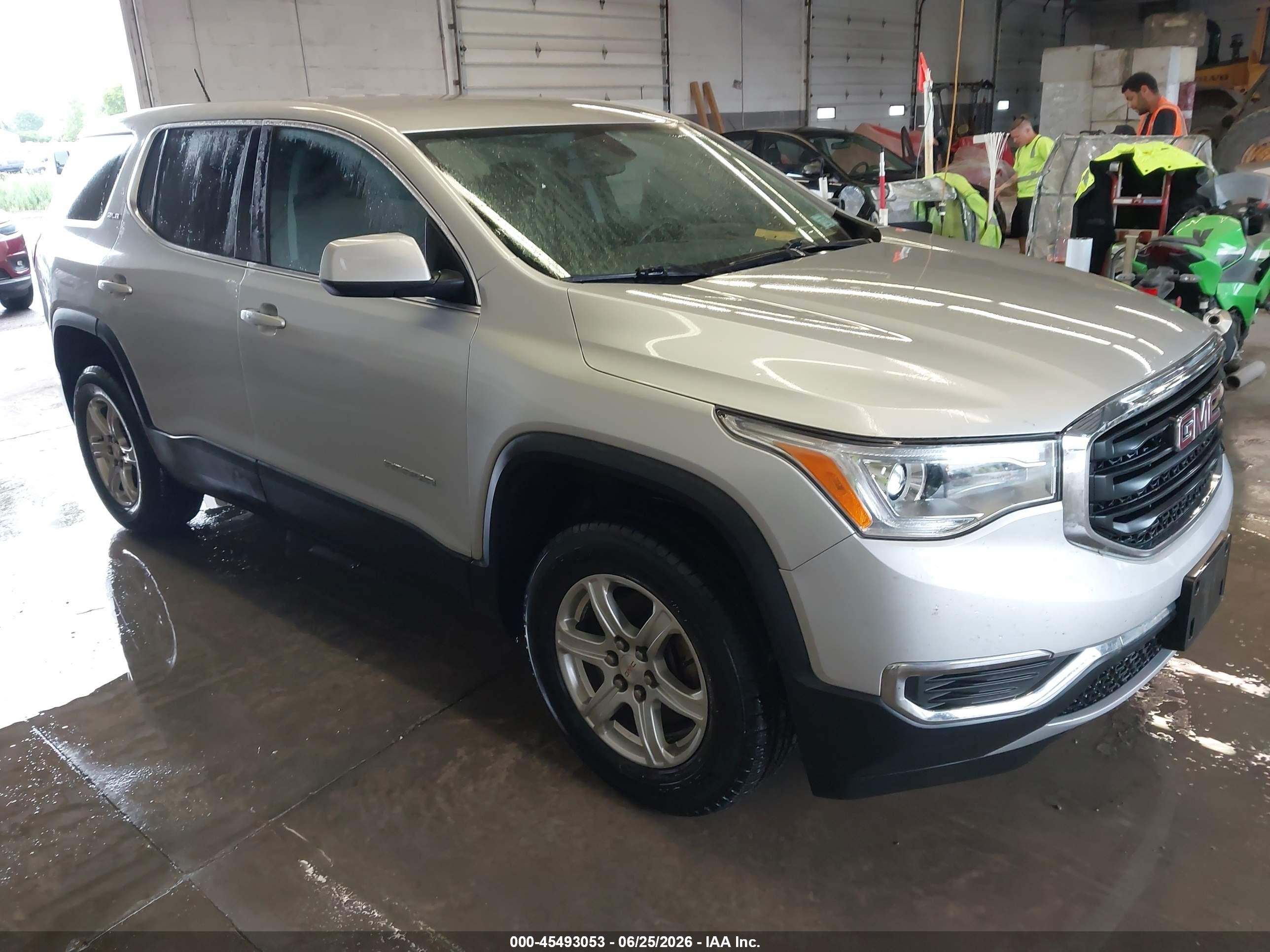 2019 GMC Acadia SLE, VIN 1GKKNRLA1KZ256363 — Normal wear