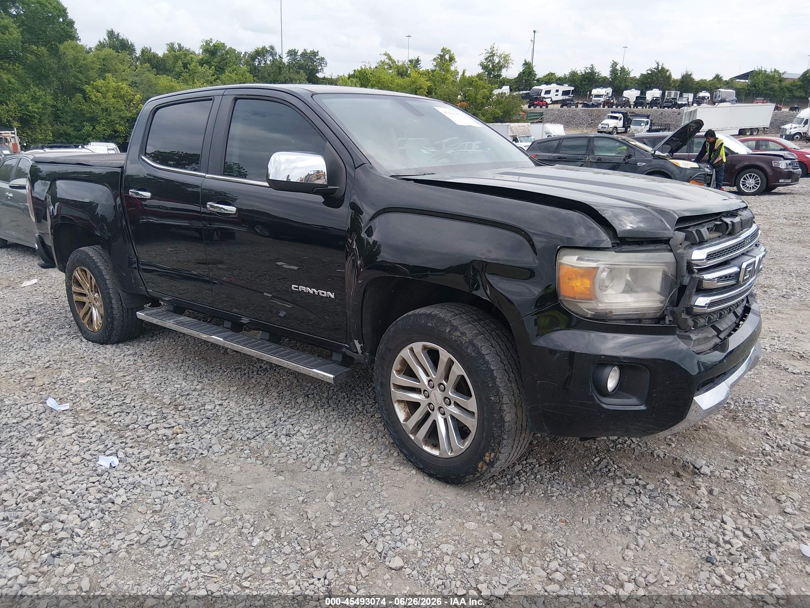 2015 GMC Canyon 2WD SLT, VIN 1GTG5CE3XF1199873 — Front end