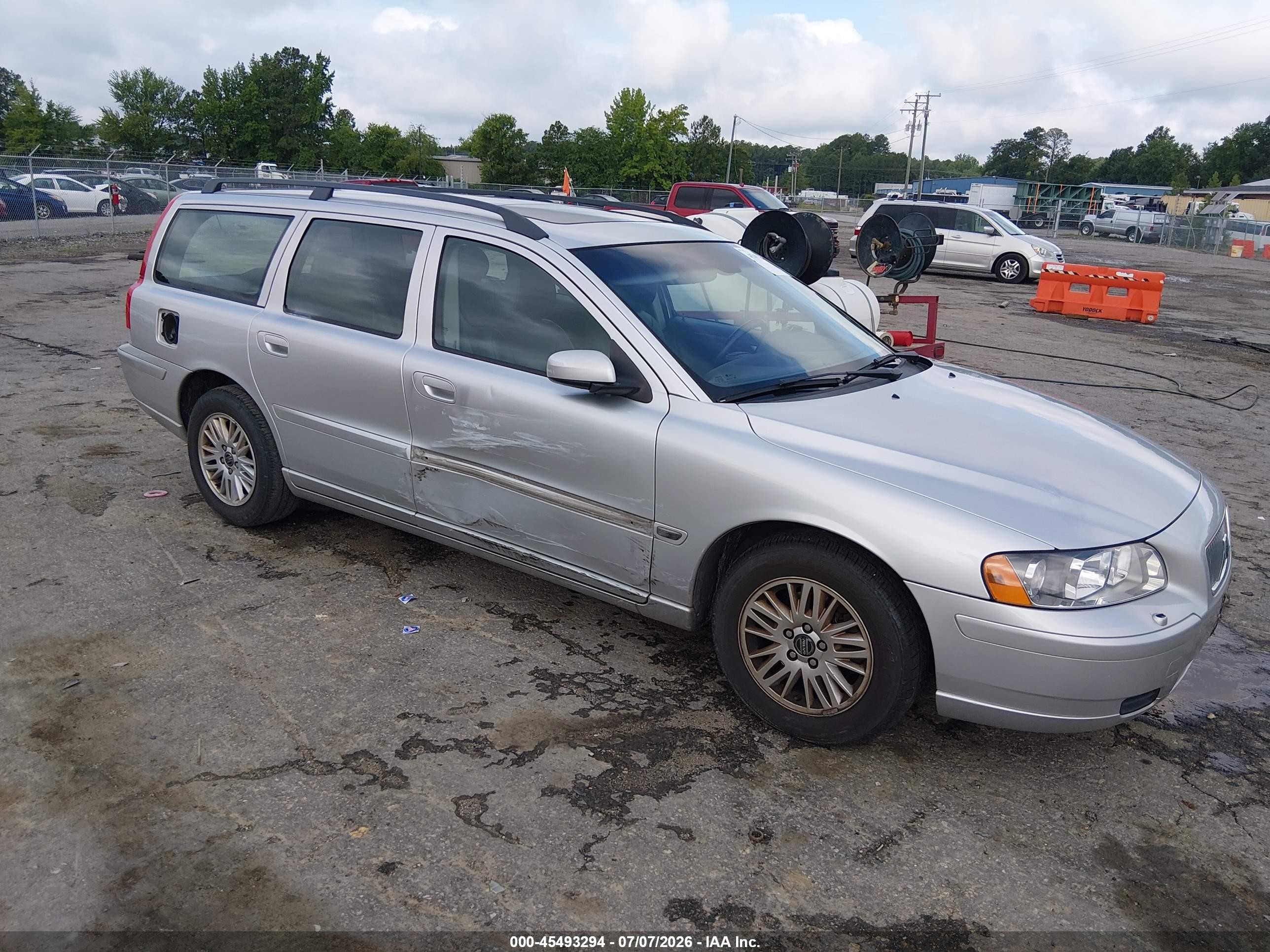 2005 Volvo V70, VIN YV1SW612451510759 — Бок