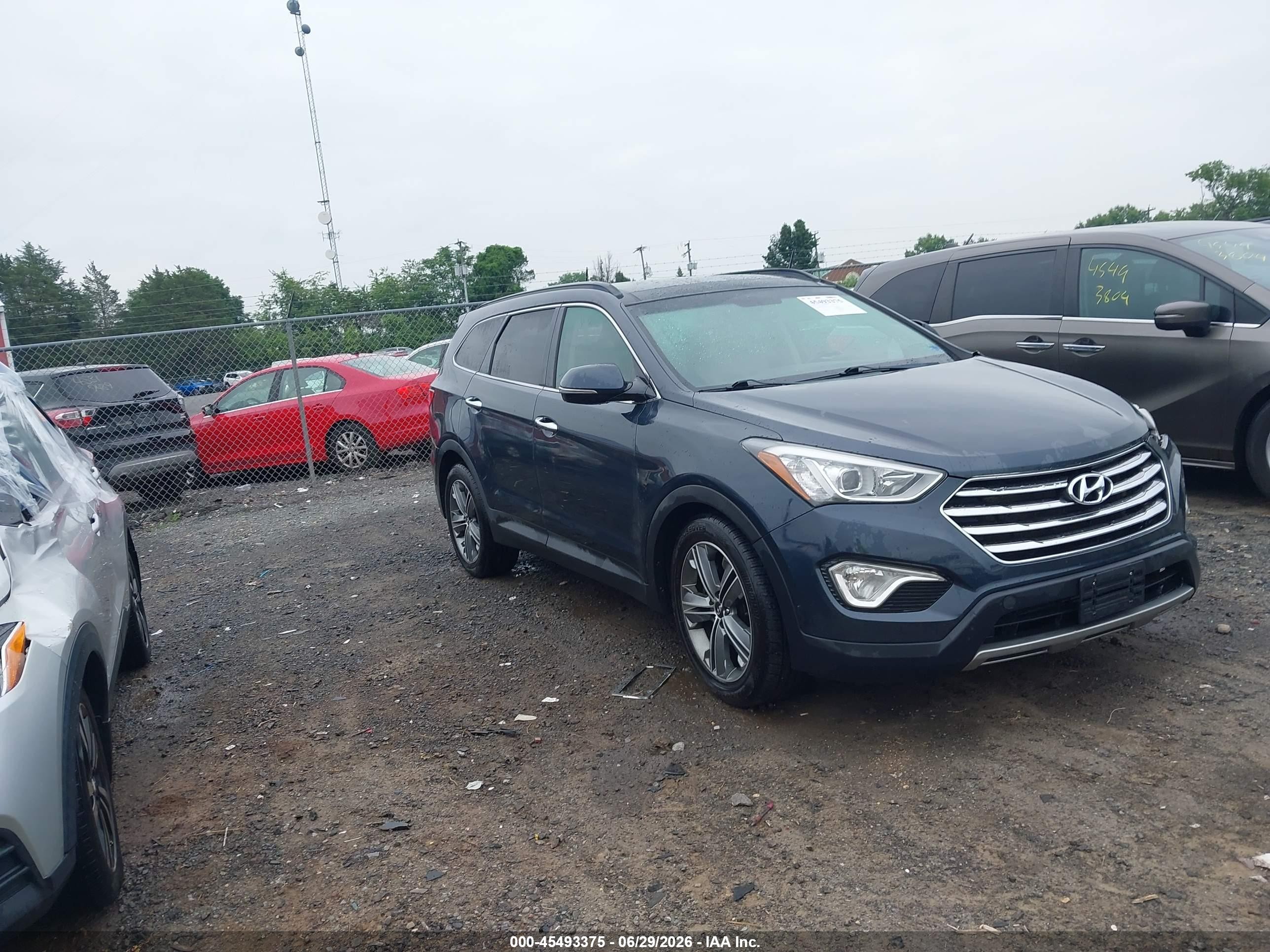 2015 Hyundai Santa Fe Limited, VIN KM8SRDHF2FU124296 — Front end